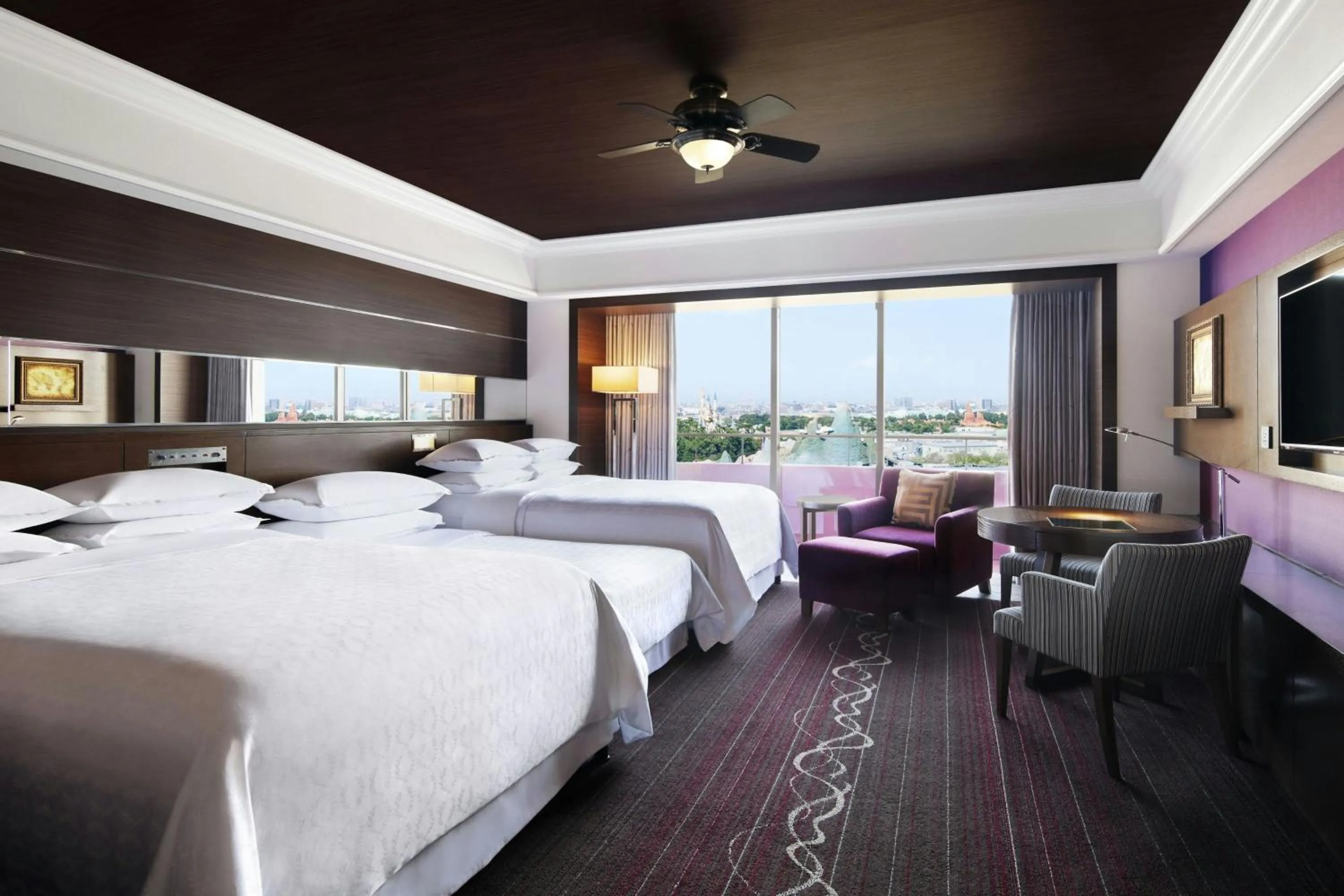 Photo of the whole room, Bed in Sheraton Grande Tokyo Bay Hotel