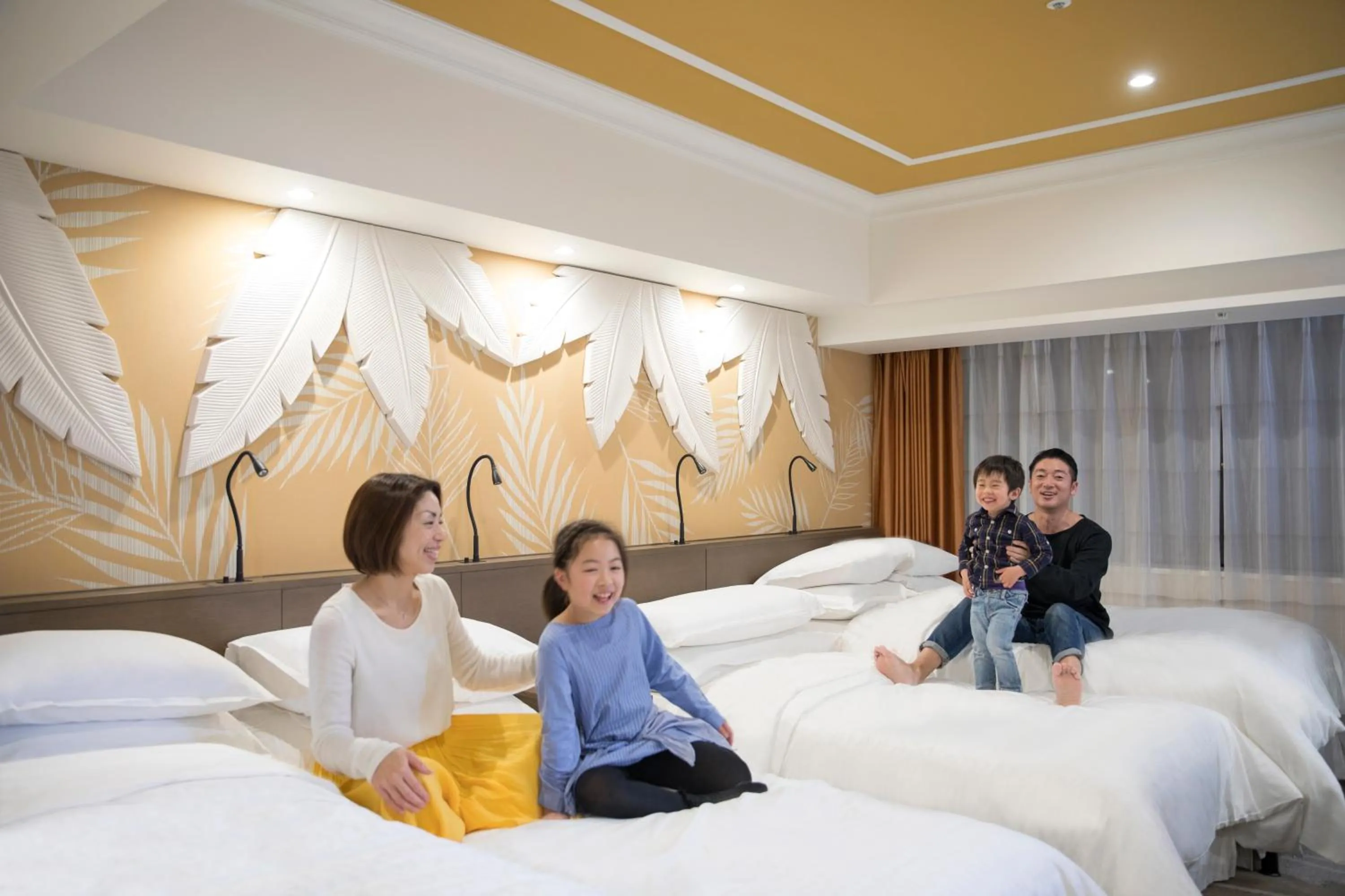 group of guests, Bed in Sheraton Grande Tokyo Bay Hotel