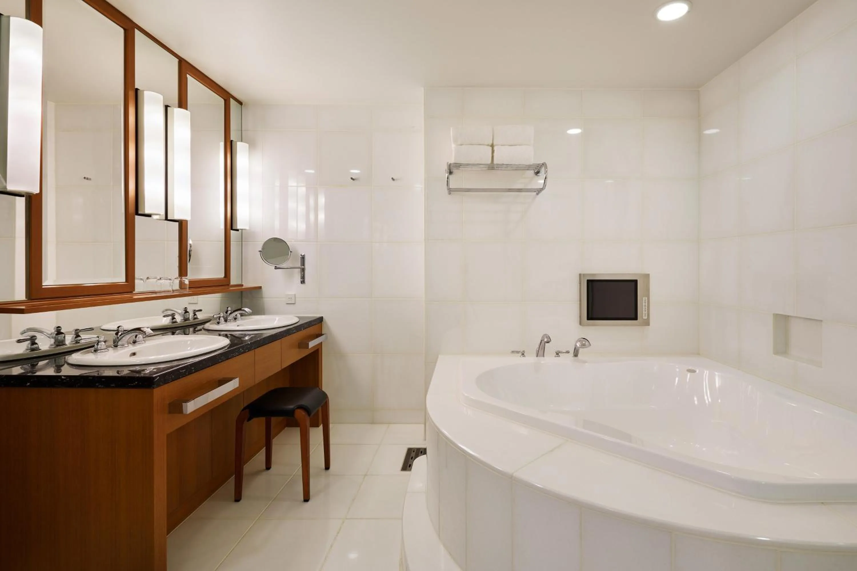 Bathroom in Sheraton Grande Tokyo Bay Hotel