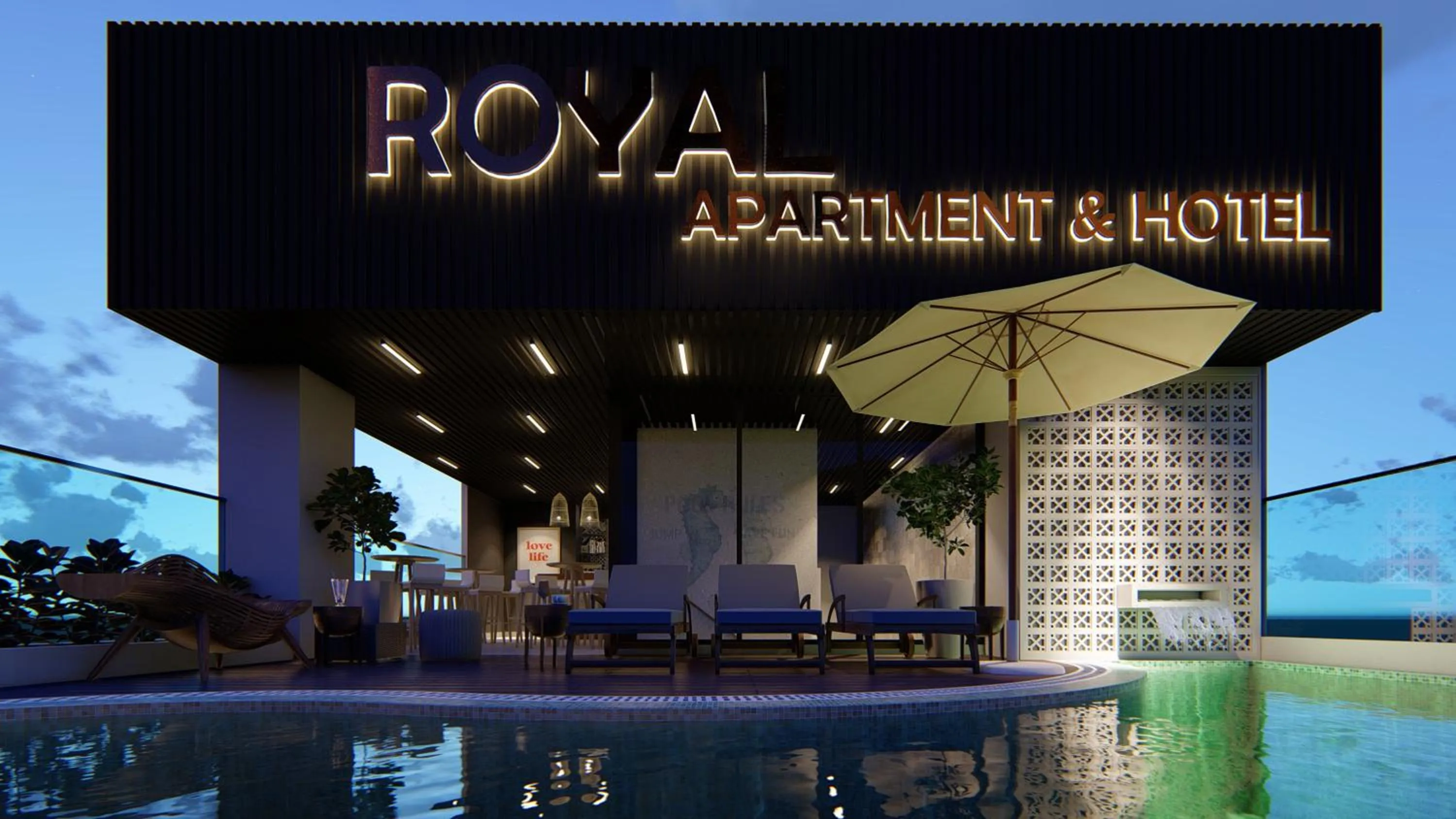 Swimming pool in Royal HPM Hotel