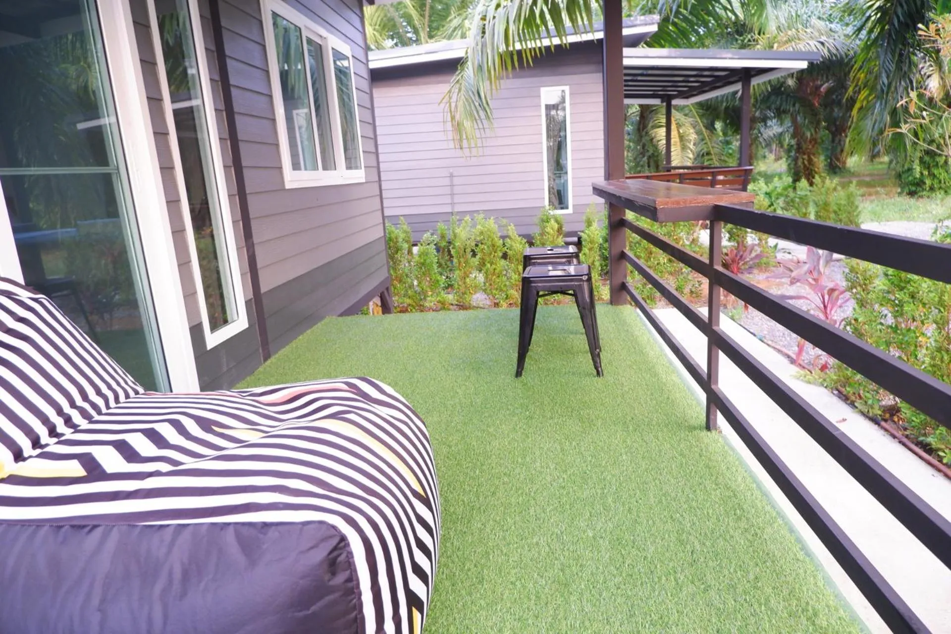 Balcony/Terrace in Baantia Chomtawan