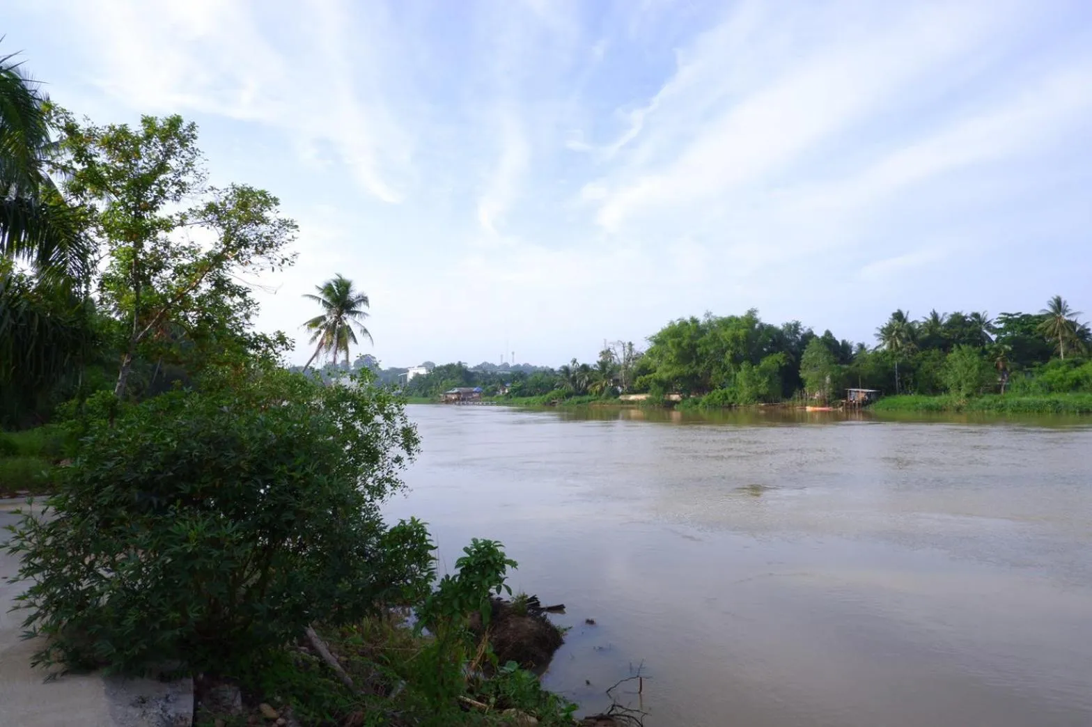 Property building in Baantia Chomtawan