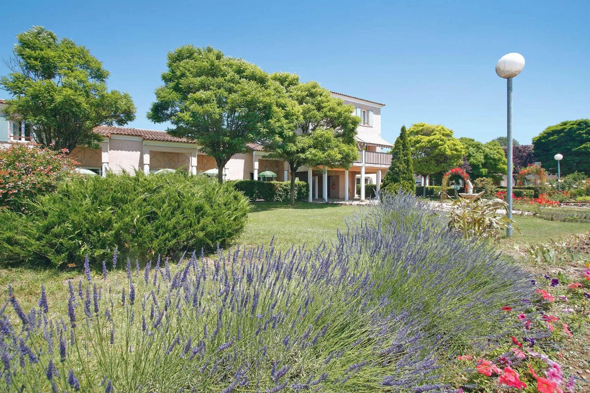 Facade/entrance in Le Champ d'Eysson Aparthotel