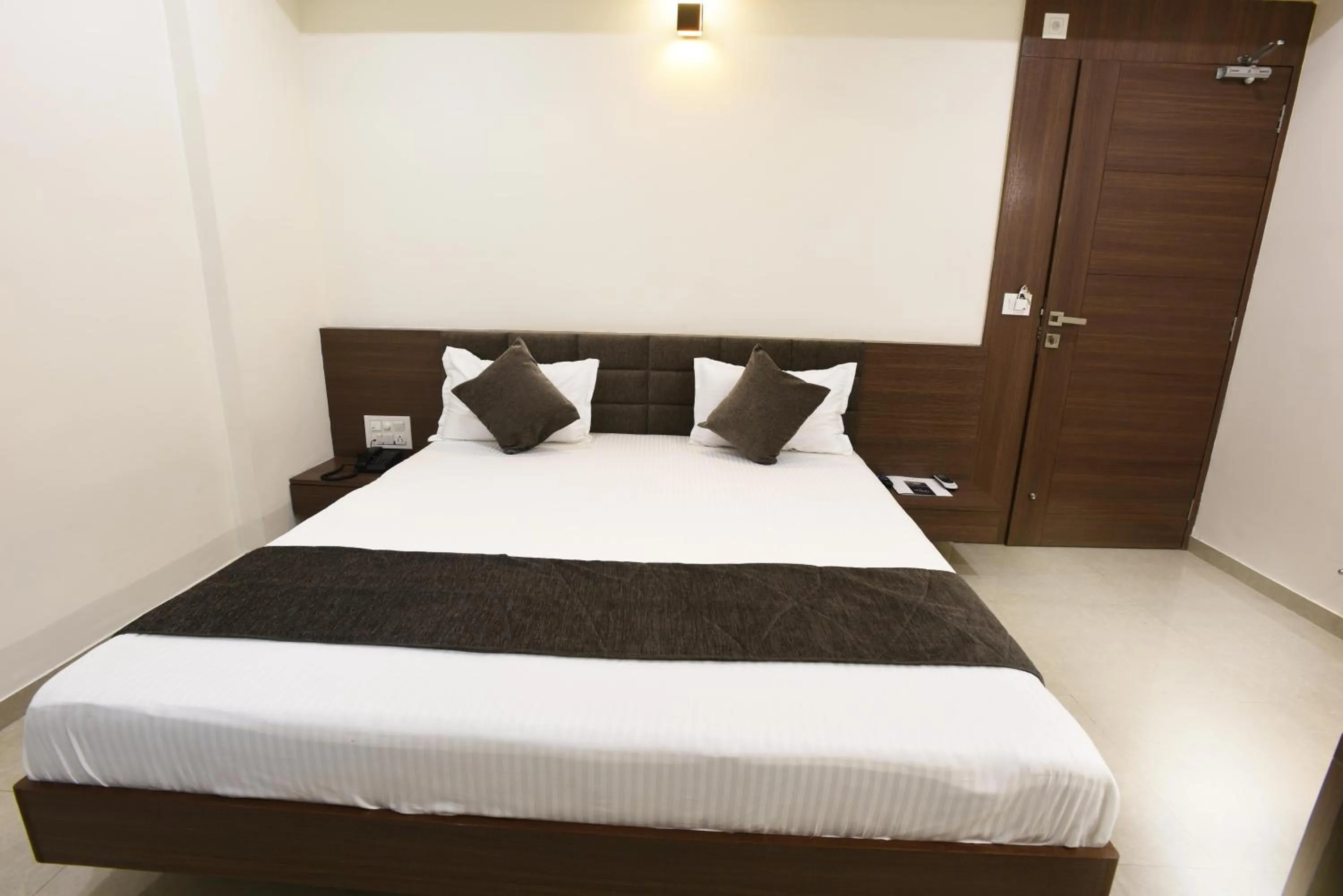 Hotel Luxura, Ahmedabad