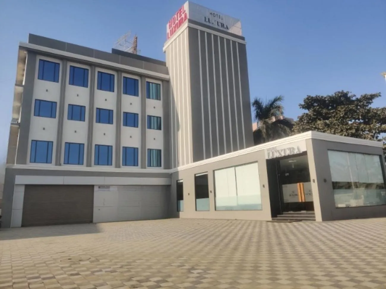 Hotel Luxura, Ahmedabad