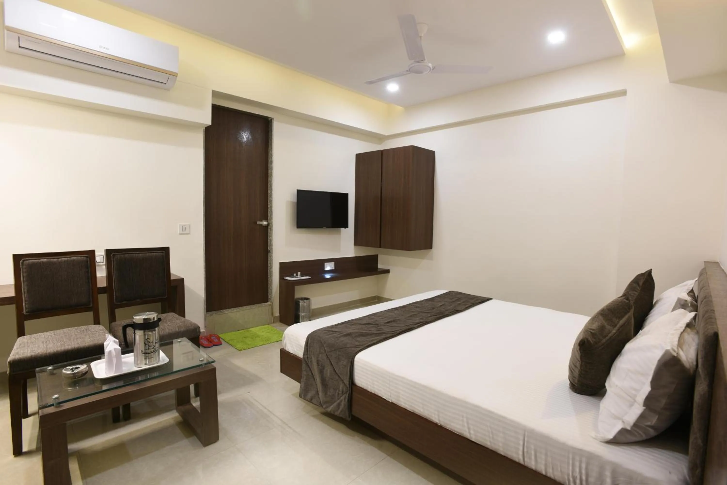 Hotel Luxura, Ahmedabad
