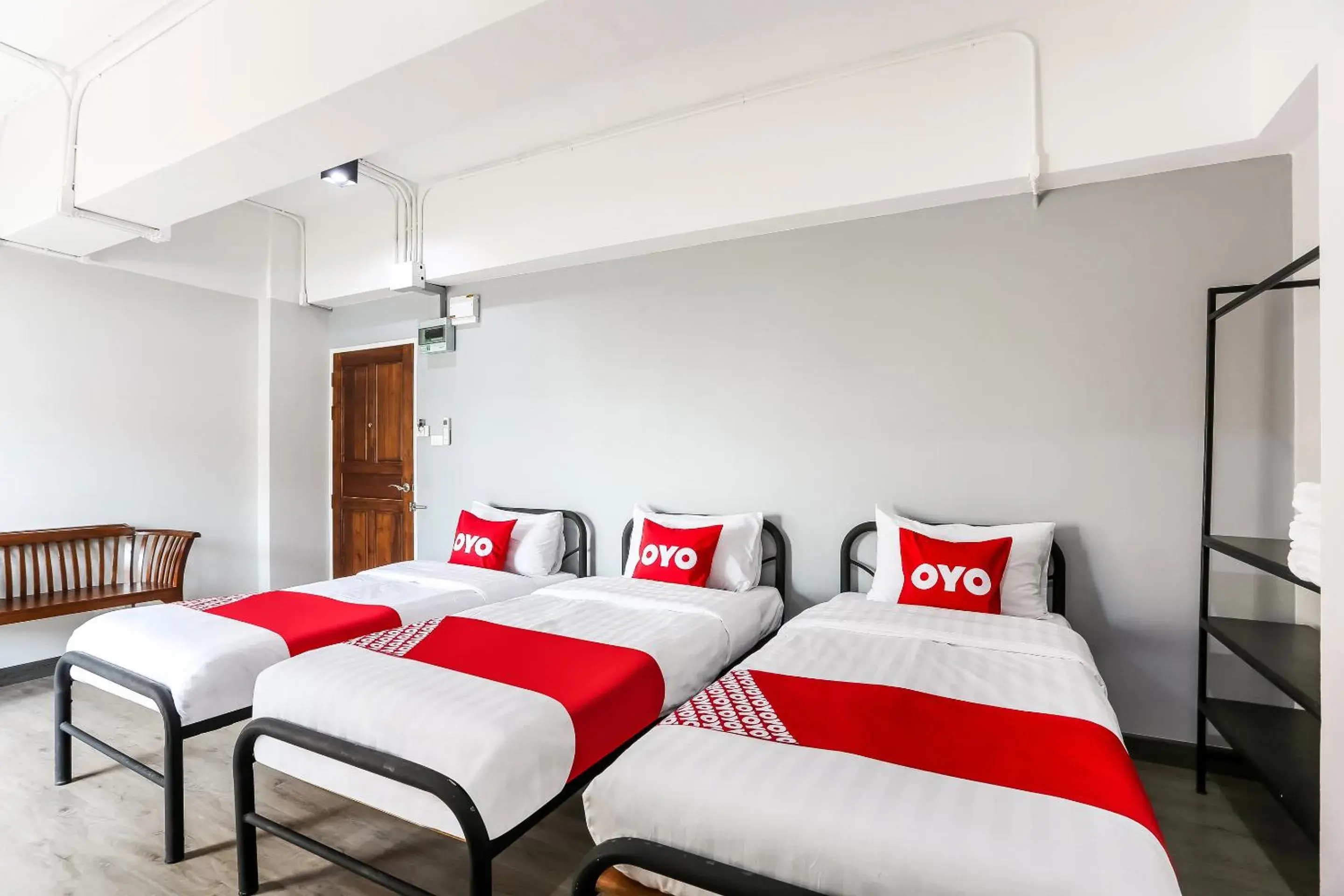 Superior Suite in Canary House Rachawong คานารี่ เฮ้าส์ ราชวงศ์ Superior Suite in Canary House Rachawong คานารี่ เฮ้าส์ ราชวงศ์