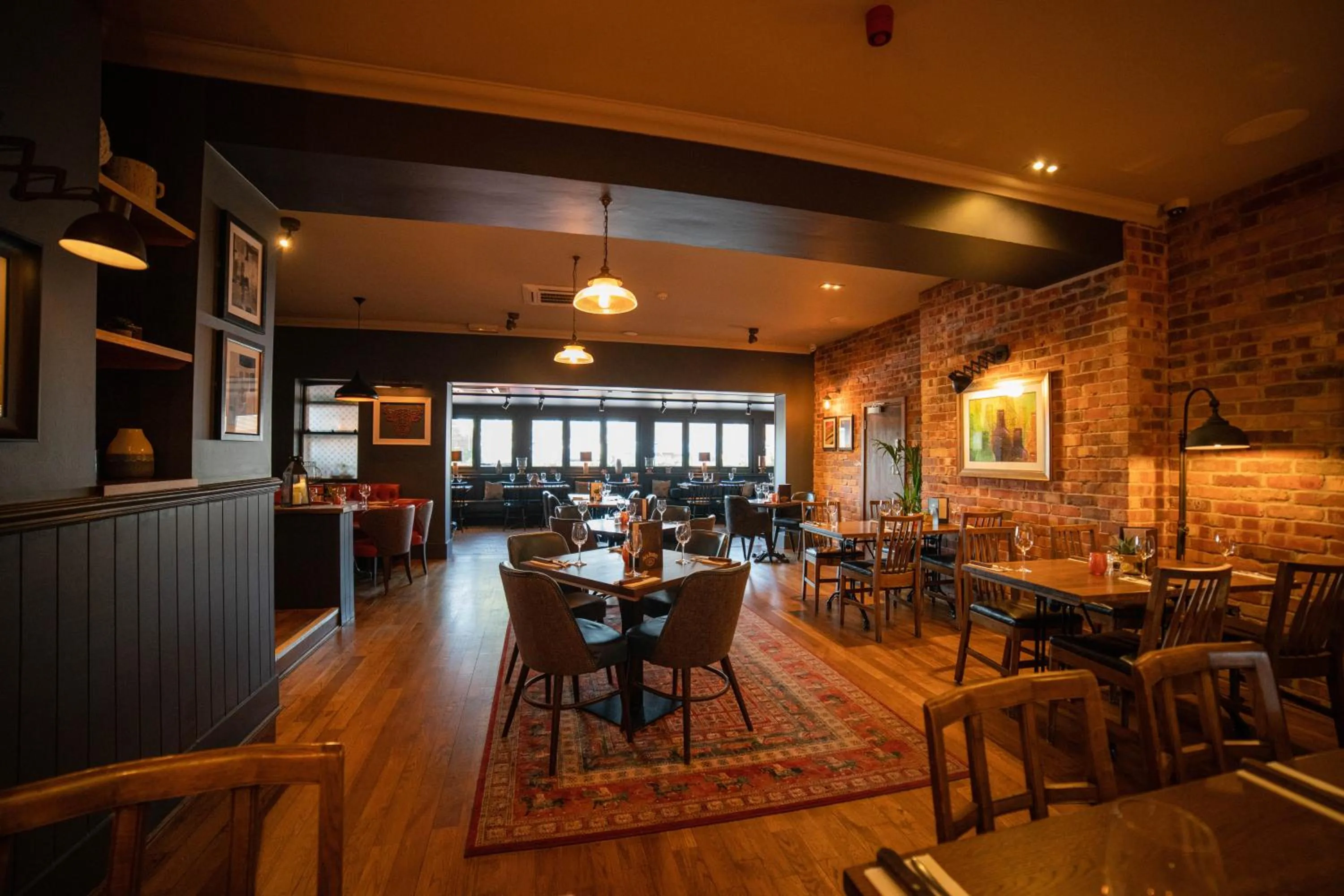 Restaurant/places to eat in Harper's Steakhouse with Rooms, Southampton Swanwick Marina