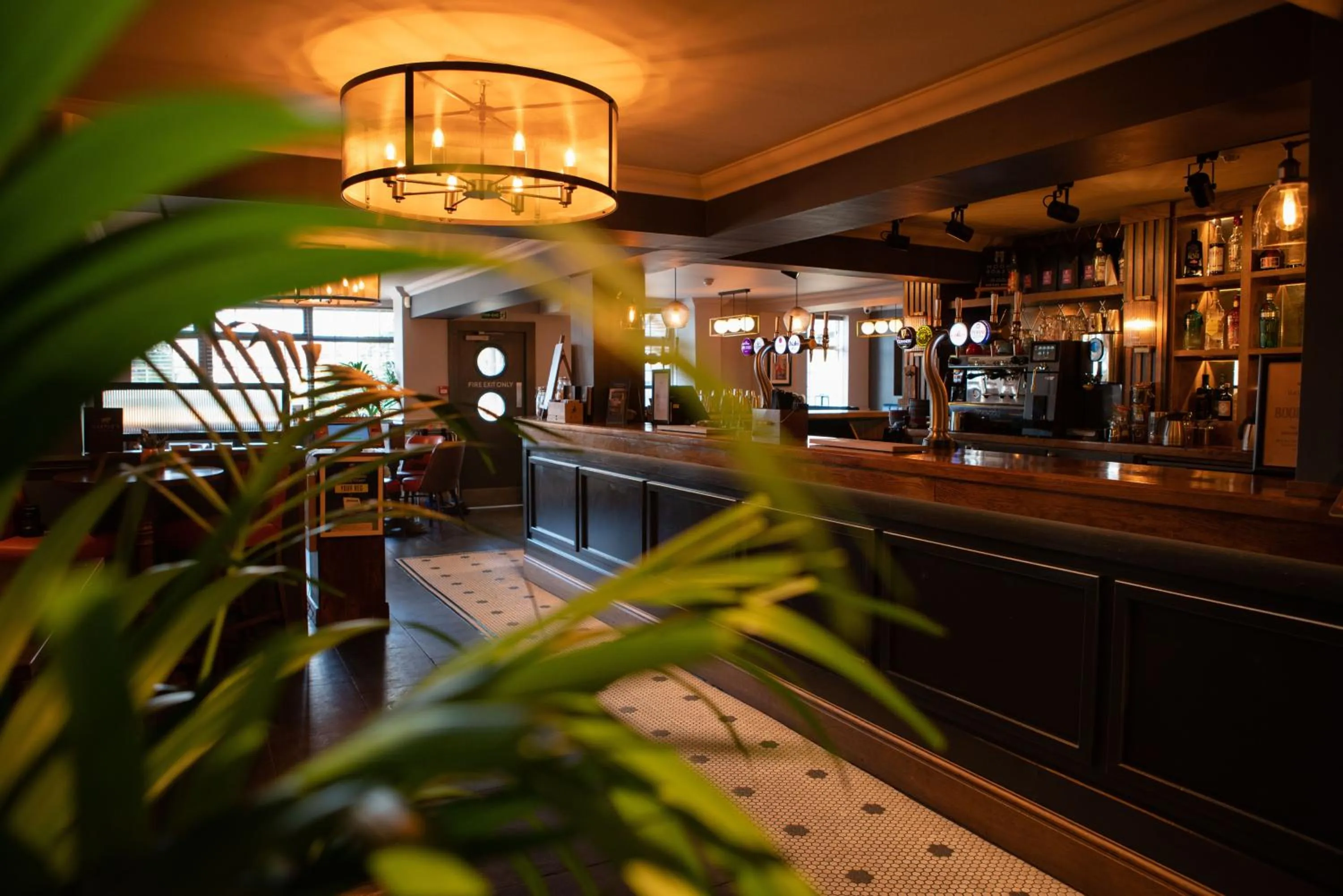 Restaurant/places to eat in Harper's Steakhouse with Rooms, Southampton Swanwick Marina