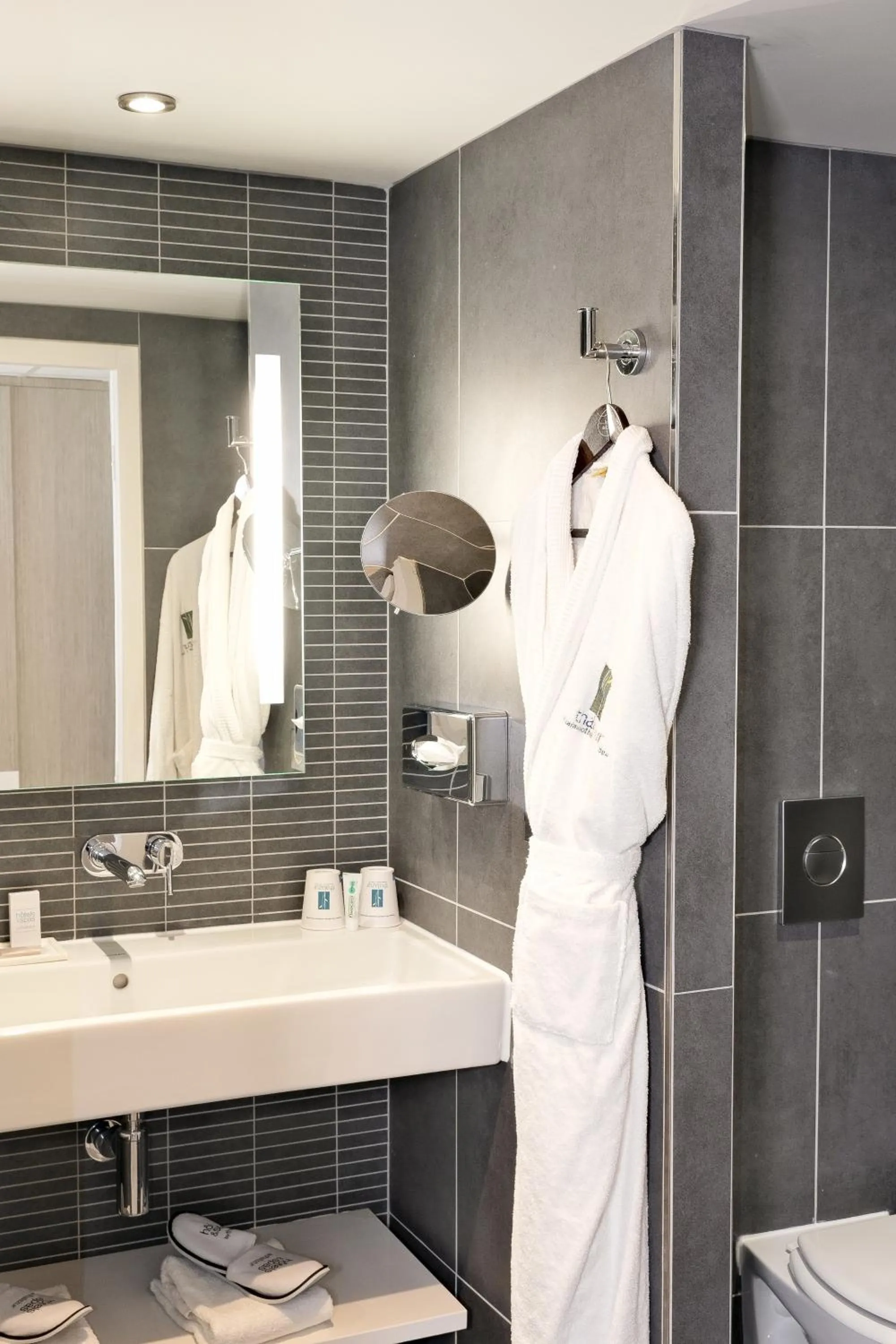 Bathroom in Thalazur Cabourg - Hôtel & Spa