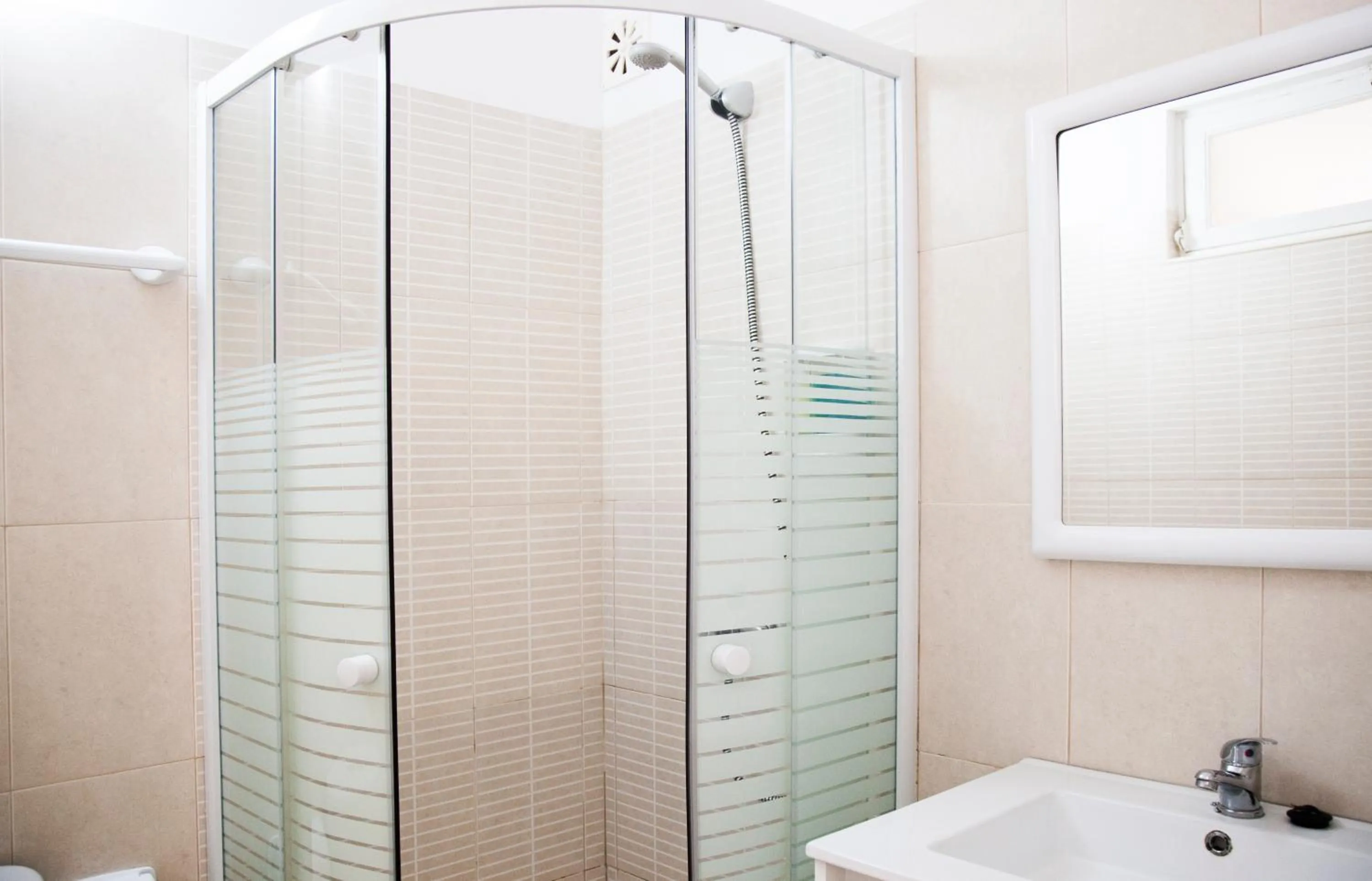 Shower in Sintra Sol - Apartamentos Turisticos