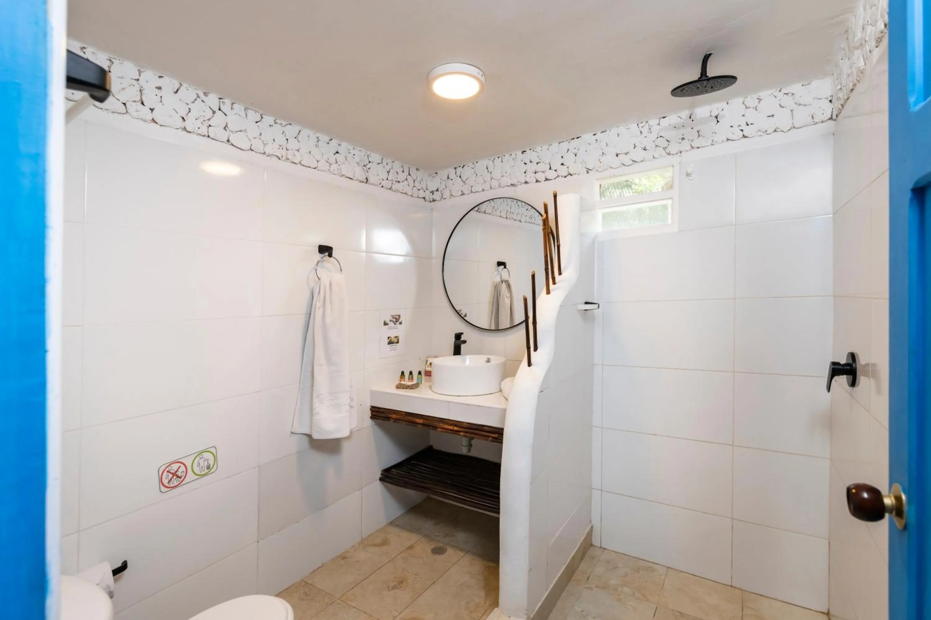 Bathroom in Hotel Coralina Island