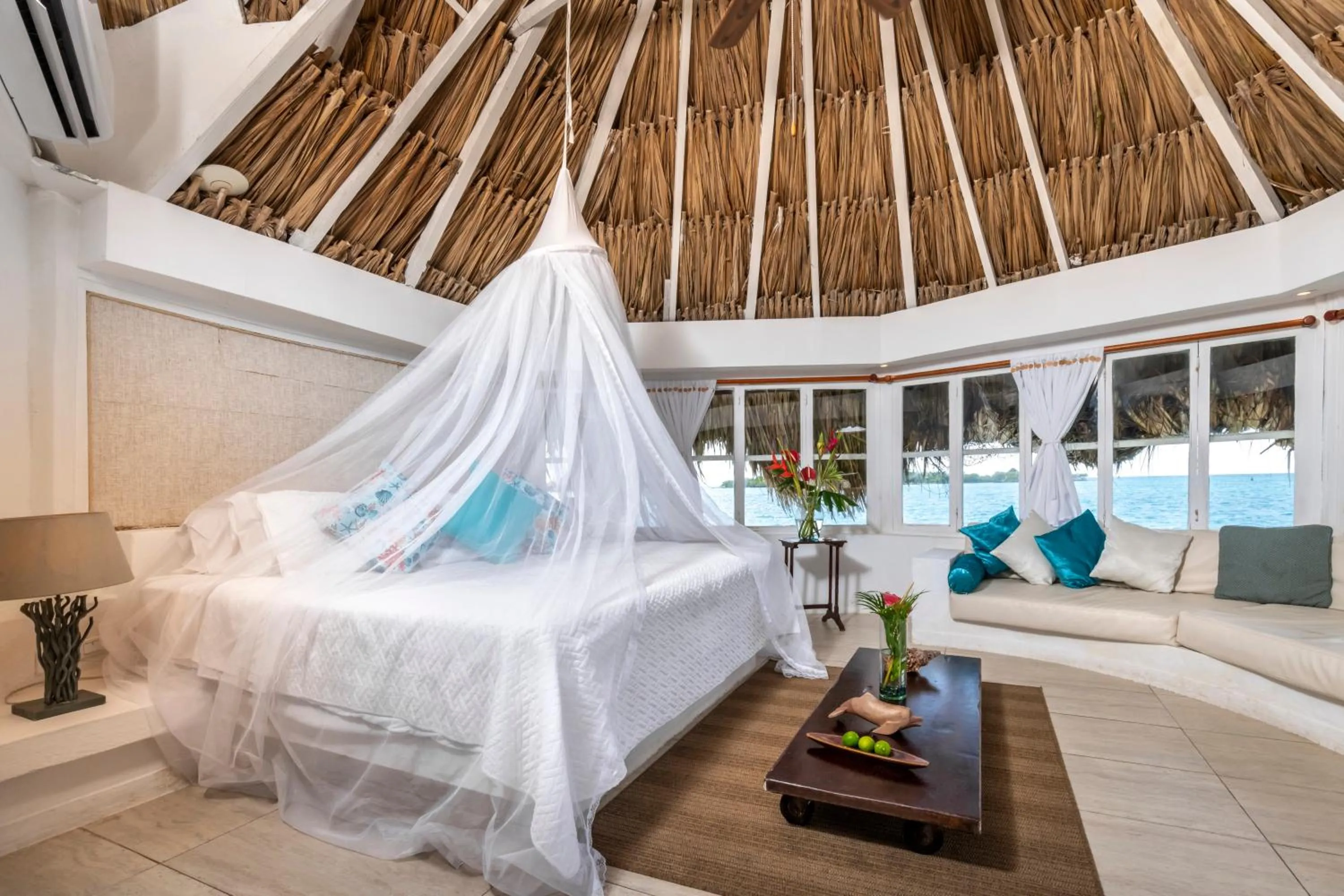 Bed in Hotel Coralina Island