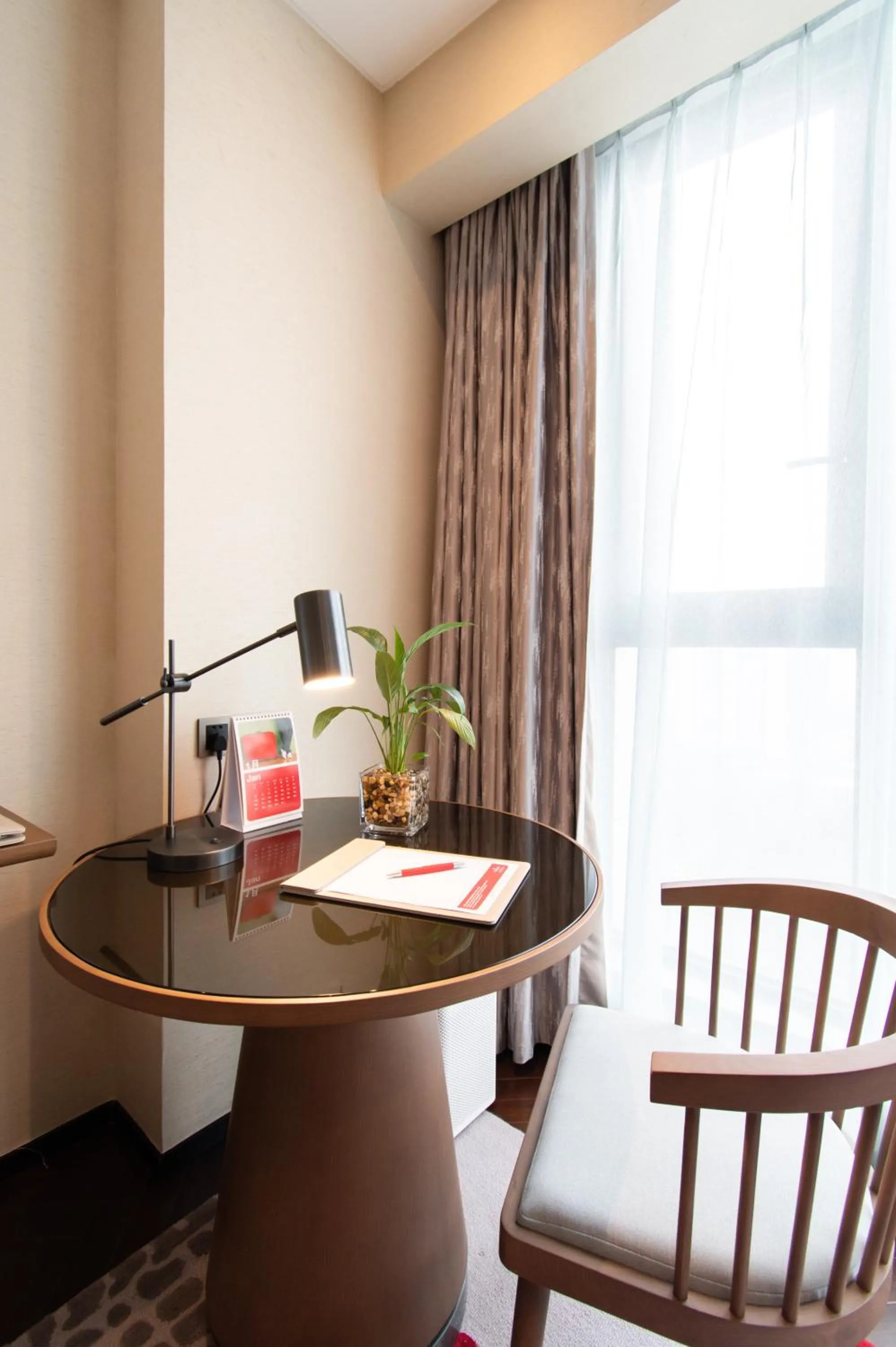 Seating area in Ramada Plaza Wyndham Wenzhou Cangnan