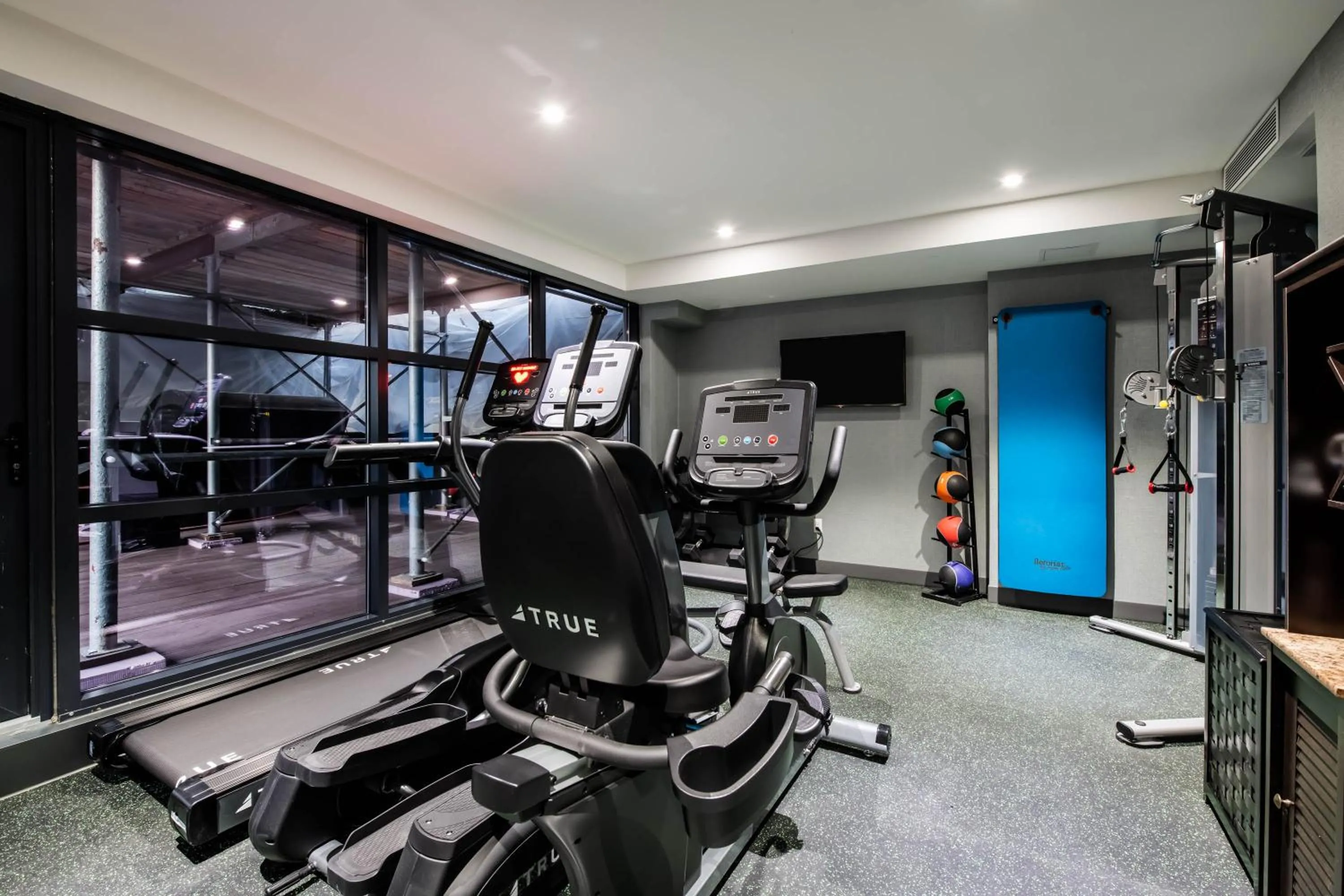 Fitness centre/facilities in Wingate by Wyndham Long Island City
