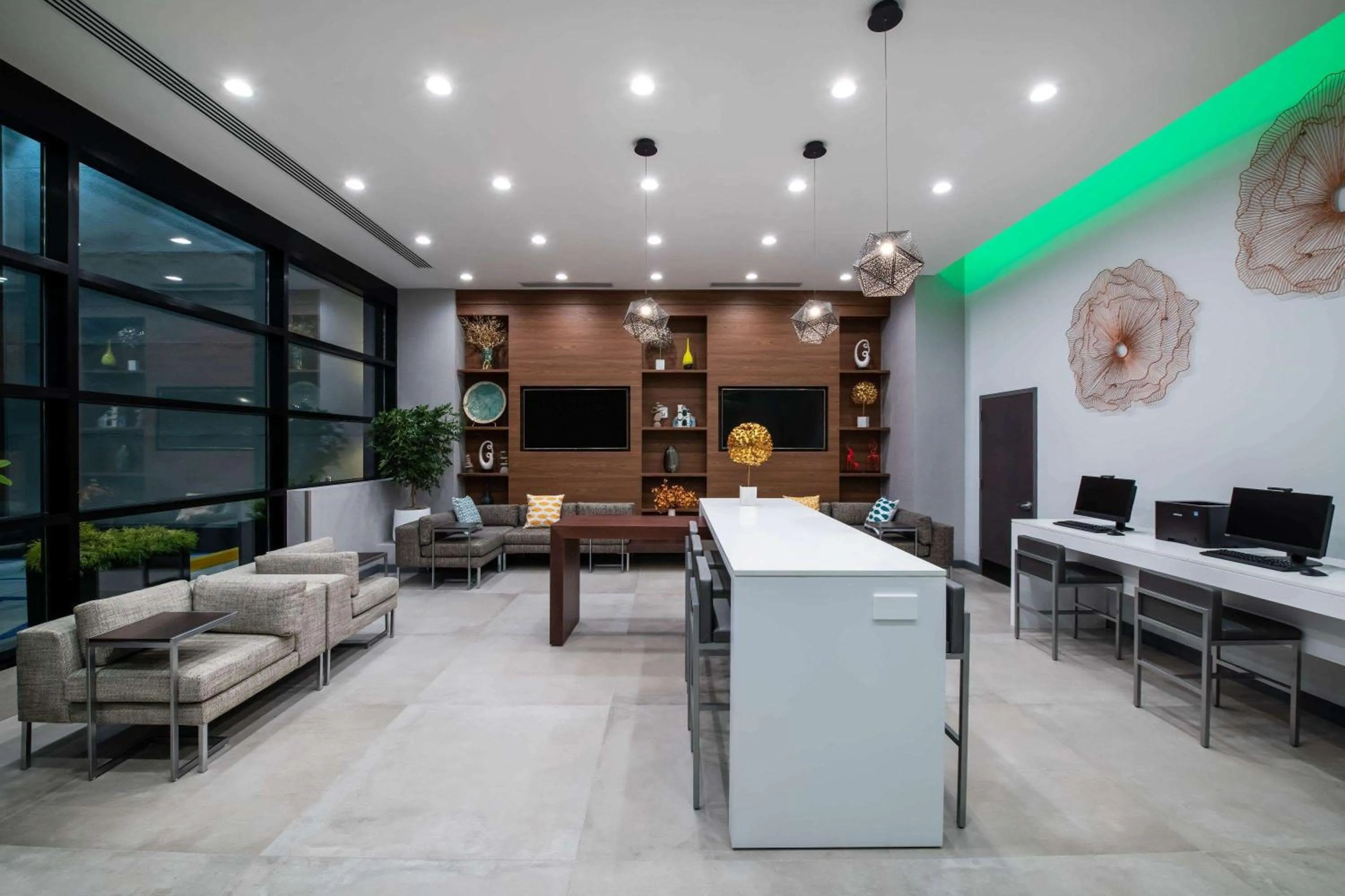 Lobby or reception in Wingate by Wyndham Long Island City