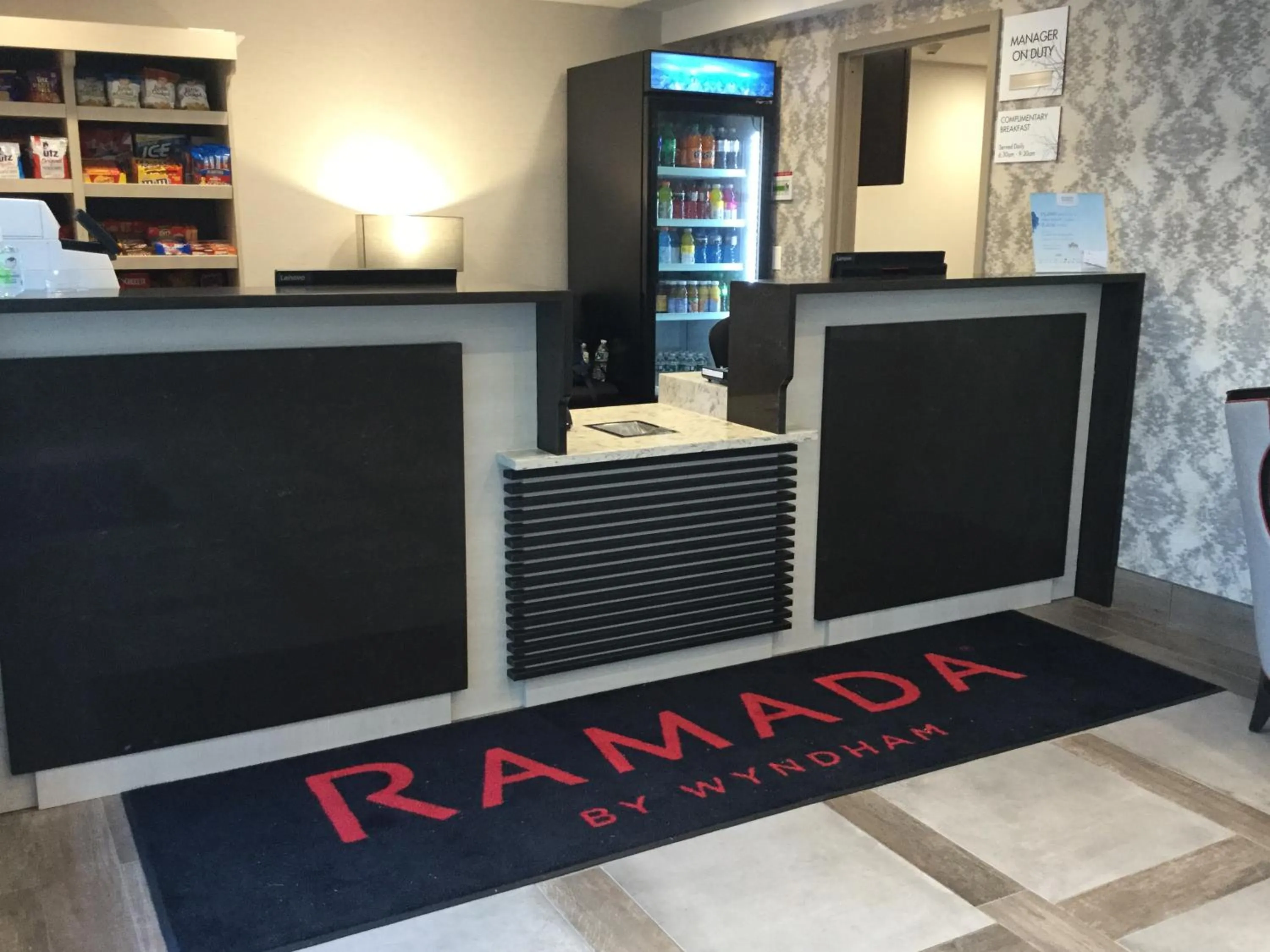 Lobby or reception, Lobby/Reception in Ramada by Wyndham Bronx Terminal