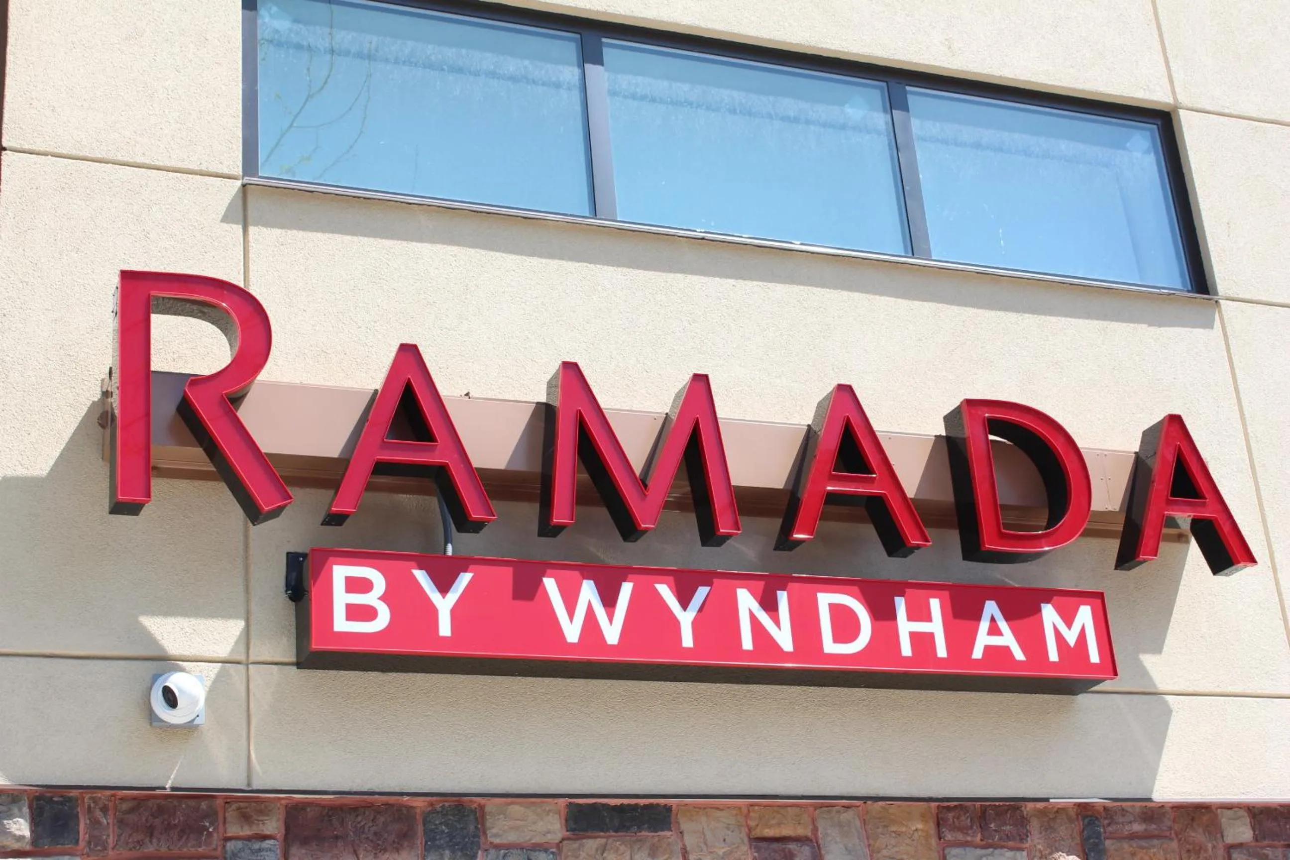 Property building in Ramada by Wyndham Bronx Terminal