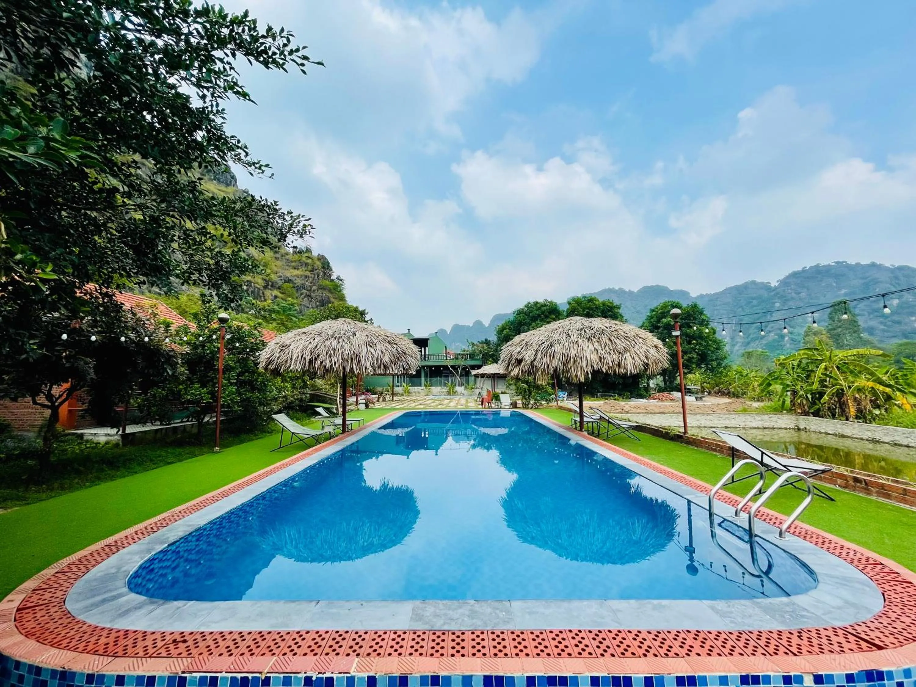 Garden view in Trang An Lotus Lake Homestay