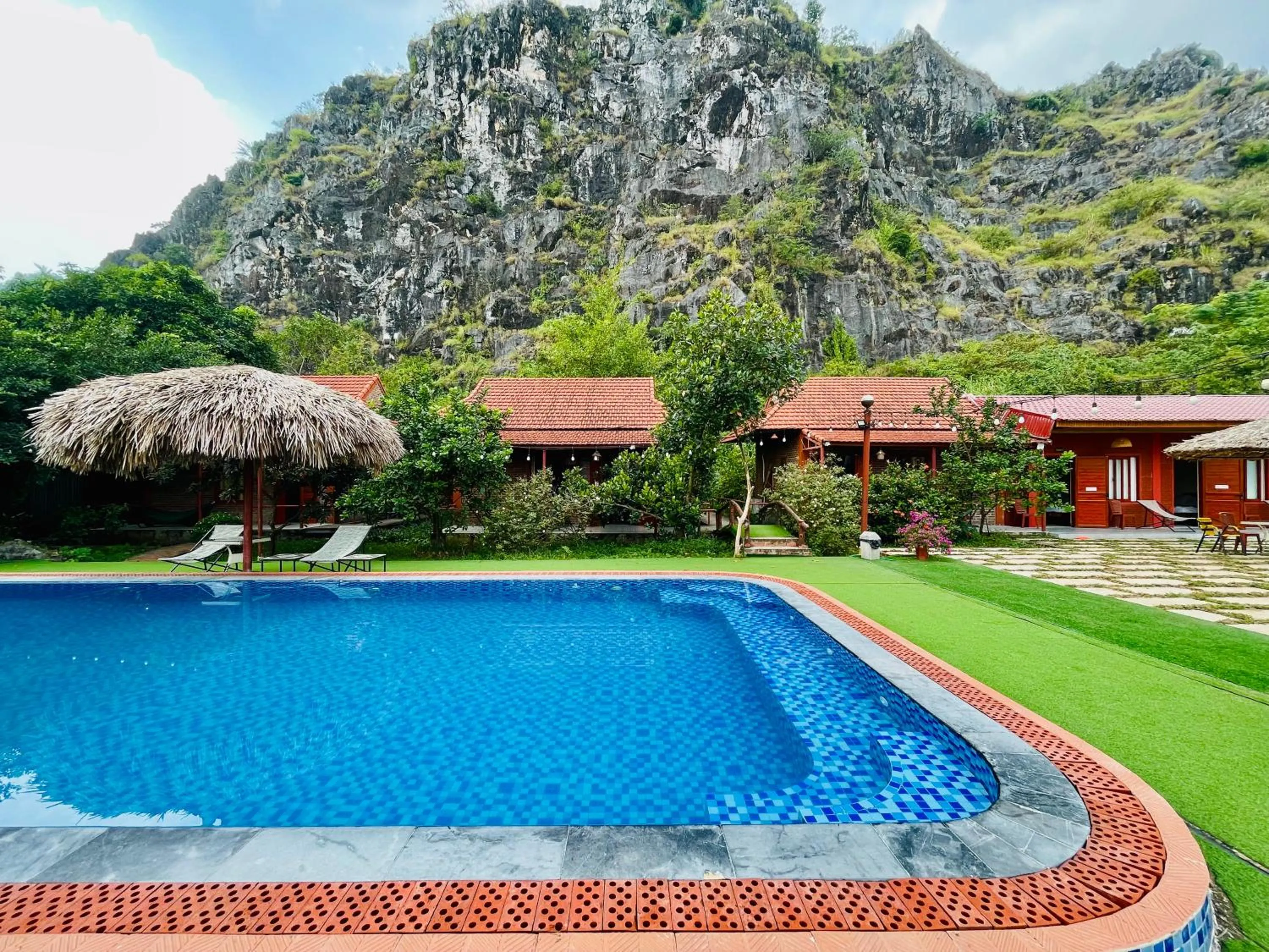 Garden view in Trang An Lotus Lake Homestay