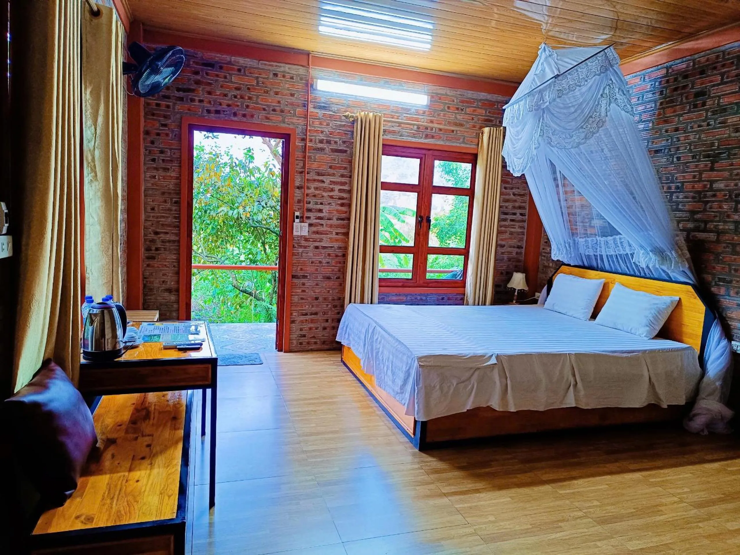 Bed in Trang An Lotus Lake Homestay