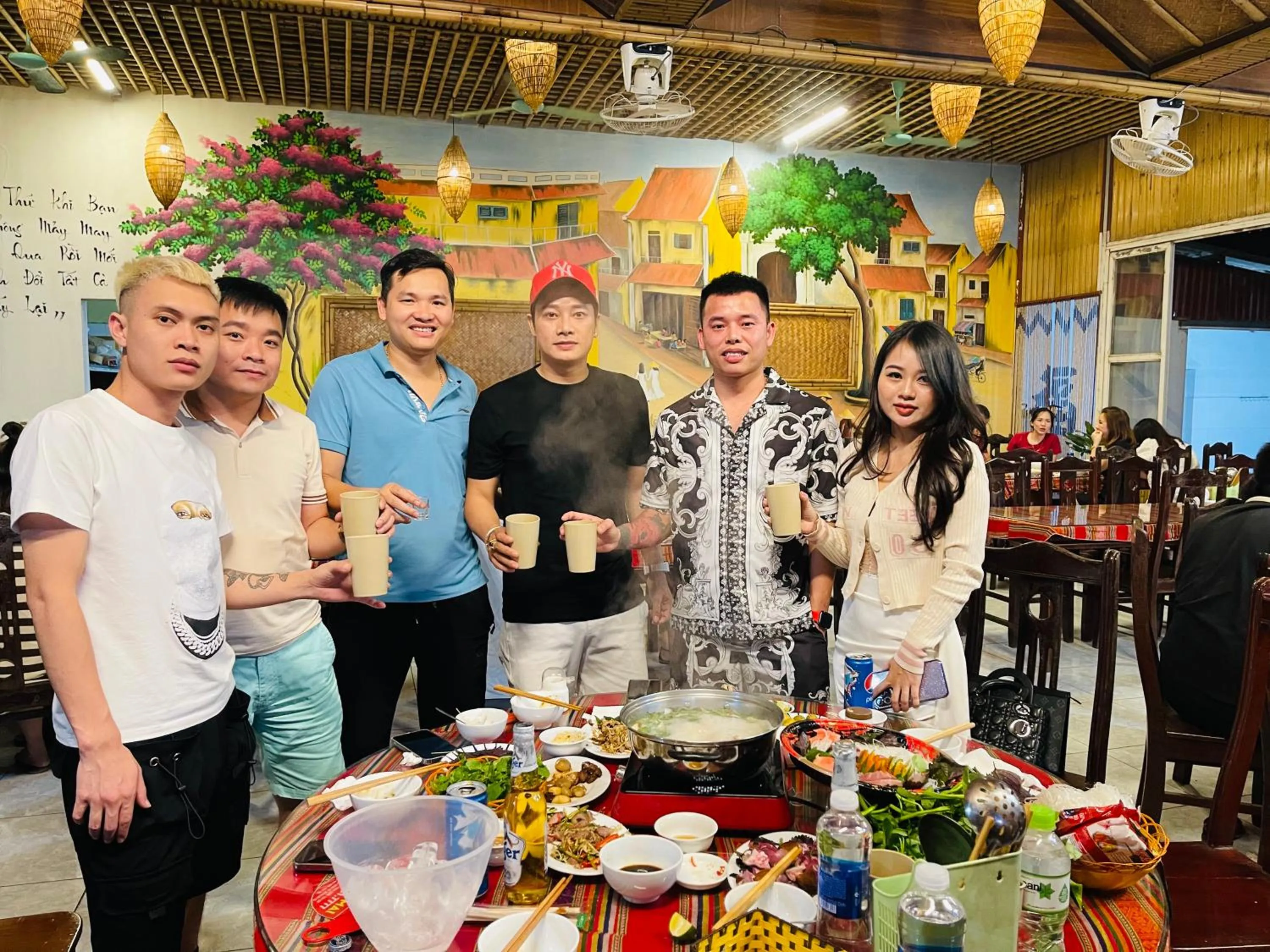 Restaurant/places to eat in Trang An Lotus Lake Homestay