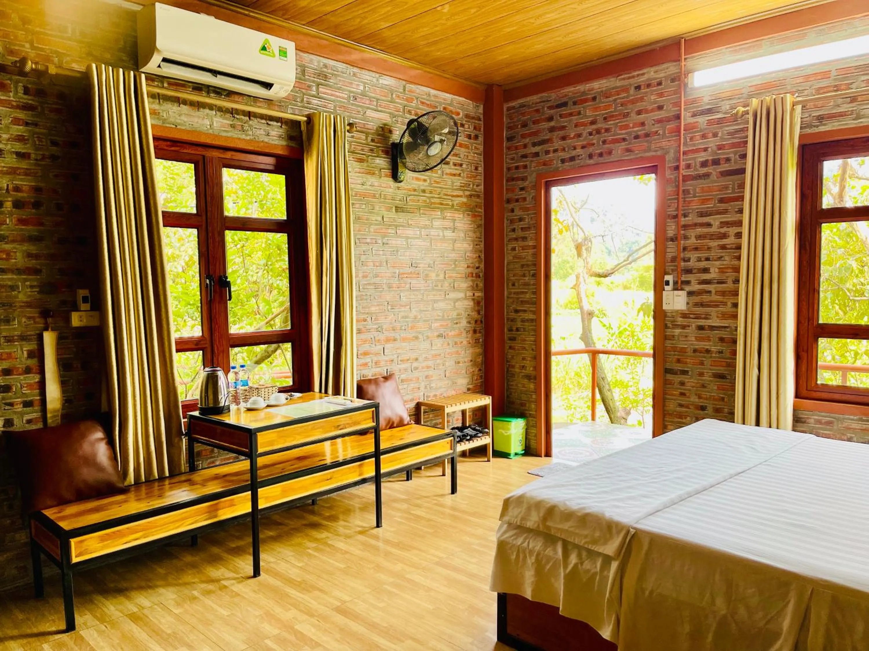 Seating area, Bed in Trang An Lotus Lake Homestay