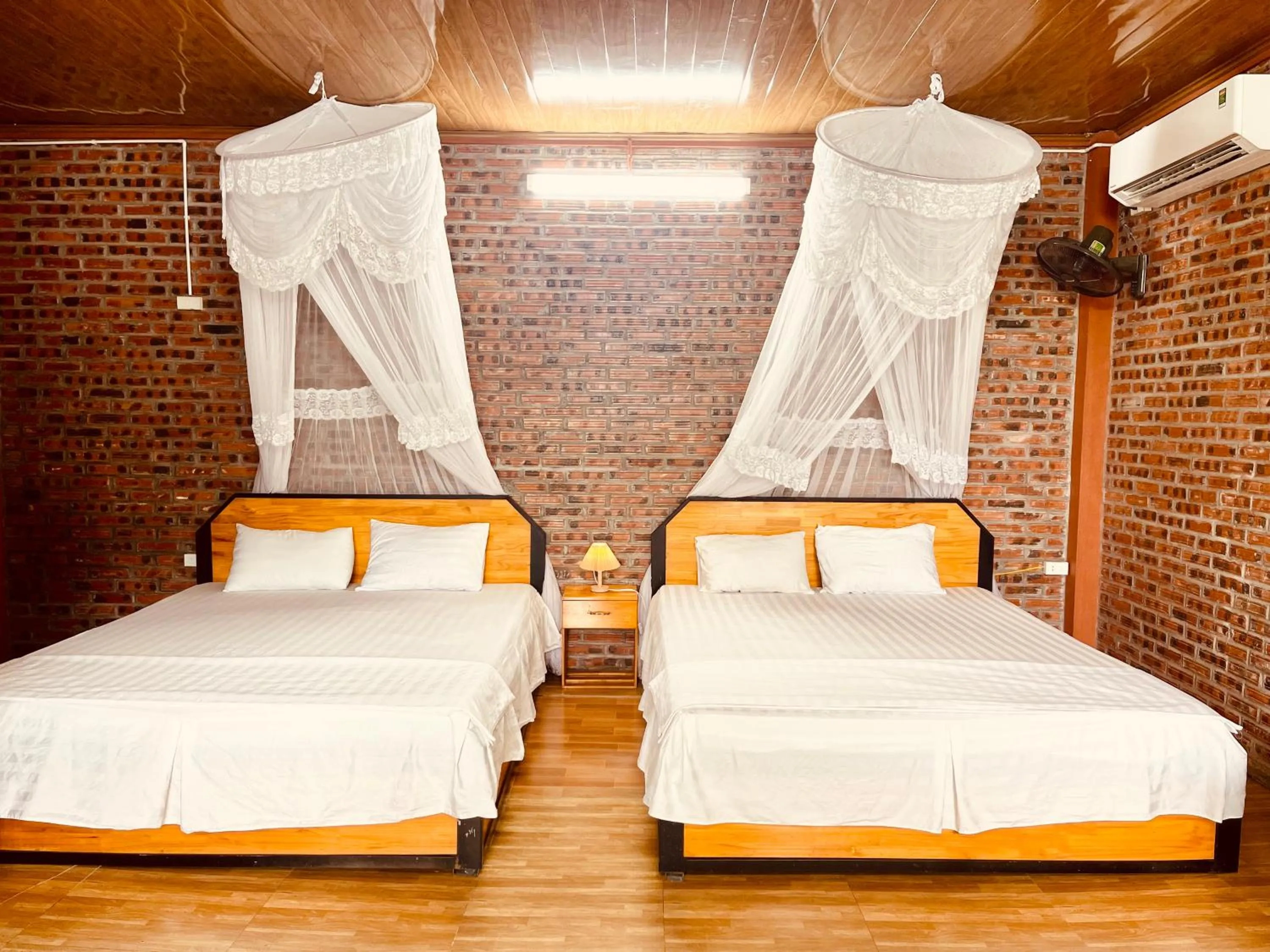 Bed in Trang An Lotus Lake Homestay