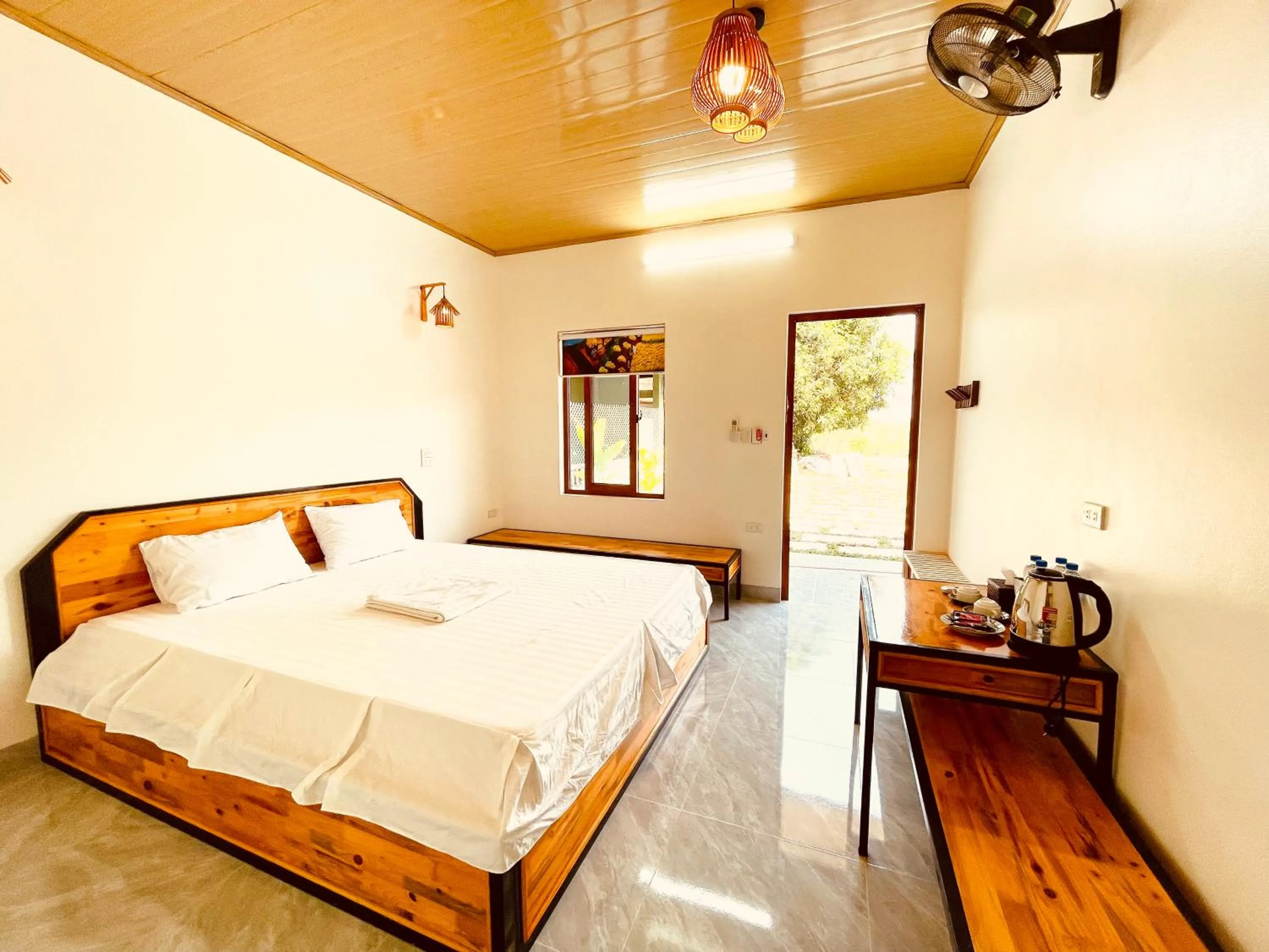 Bed in Trang An Lotus Lake Homestay