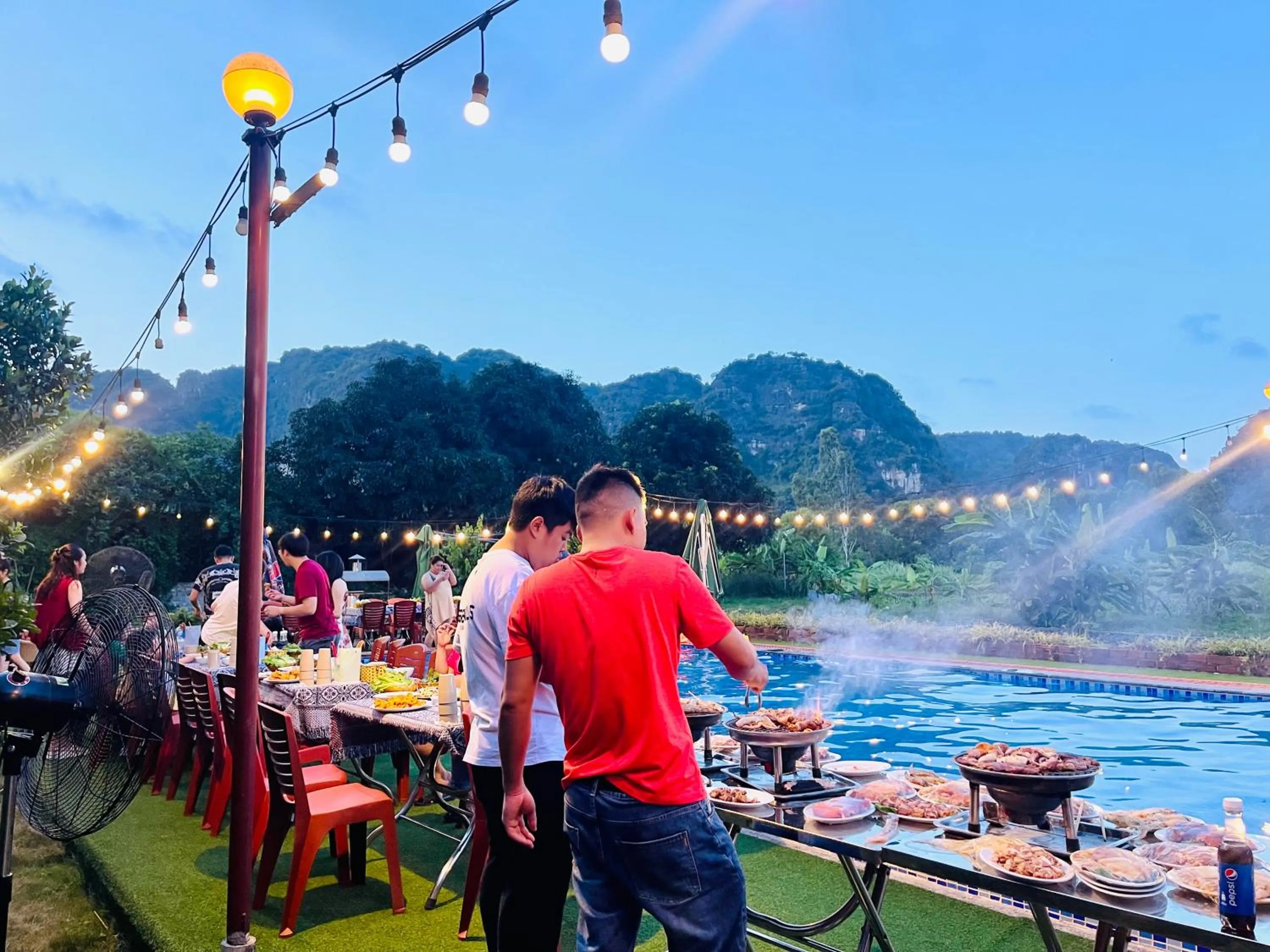 Restaurant/places to eat in Trang An Lotus Lake Homestay