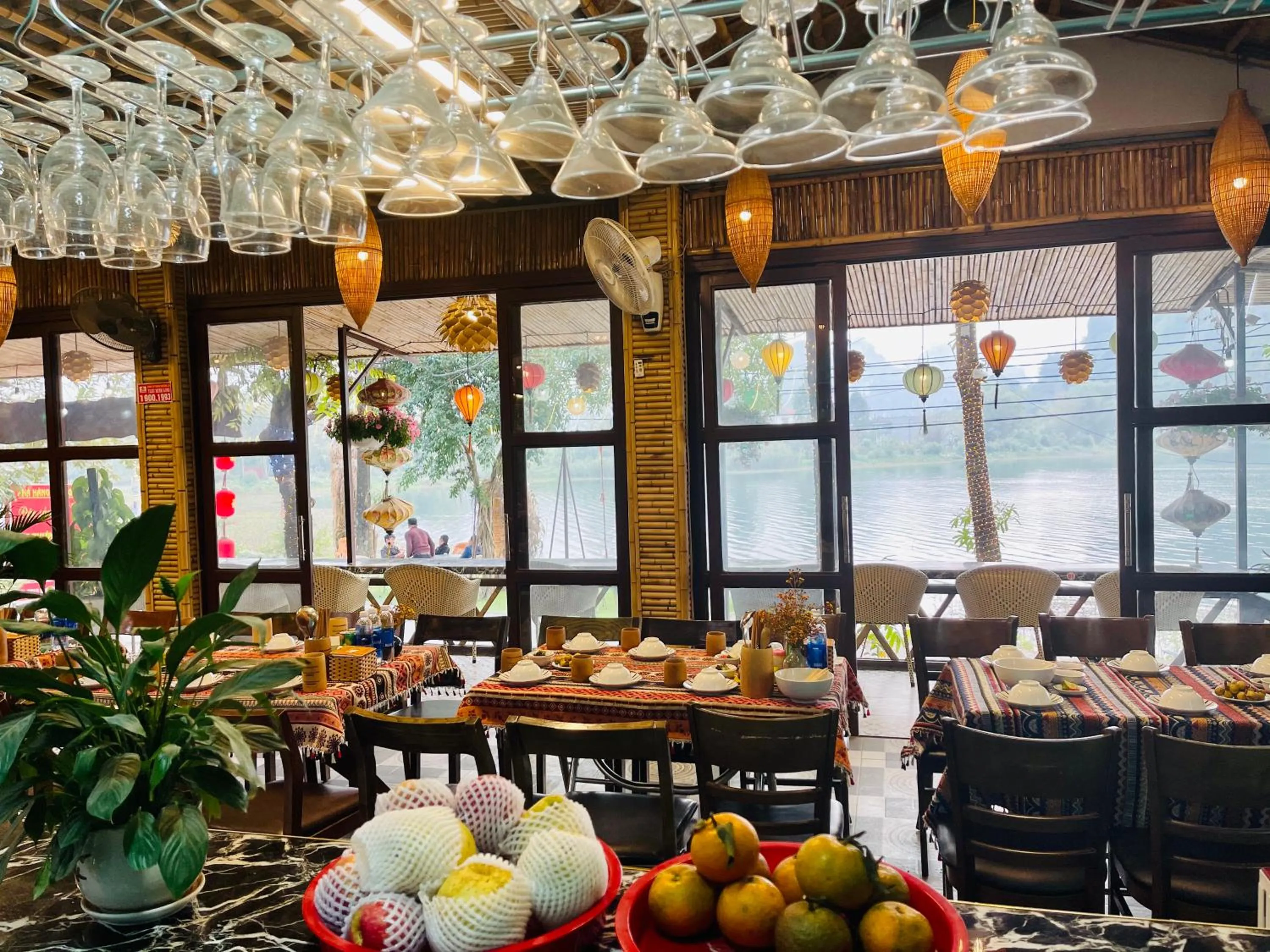 Restaurant/places to eat in Trang An Lotus Lake Homestay