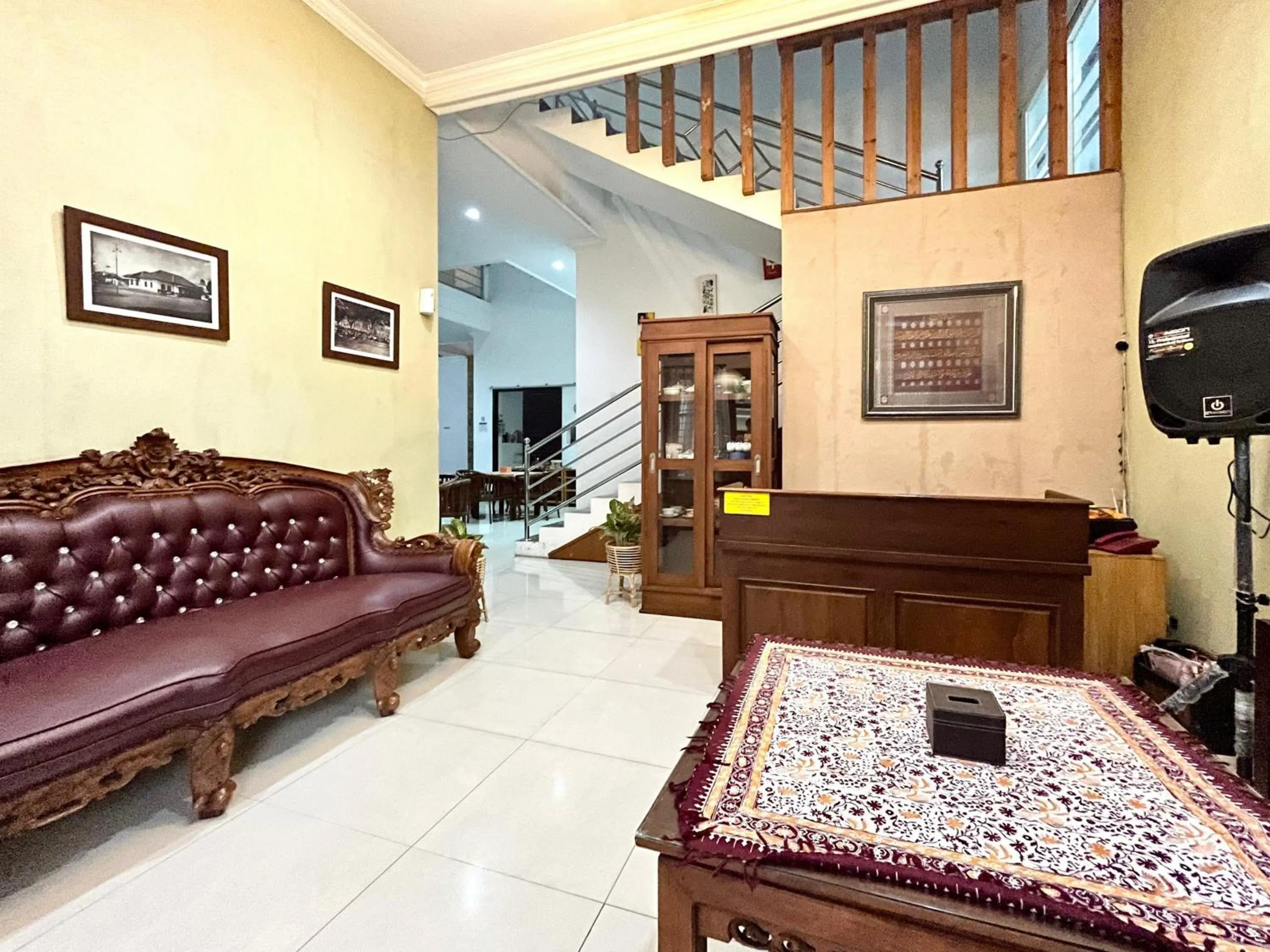 Lobby or reception in D Maktab Syariah Mitra RedDoorz Malang