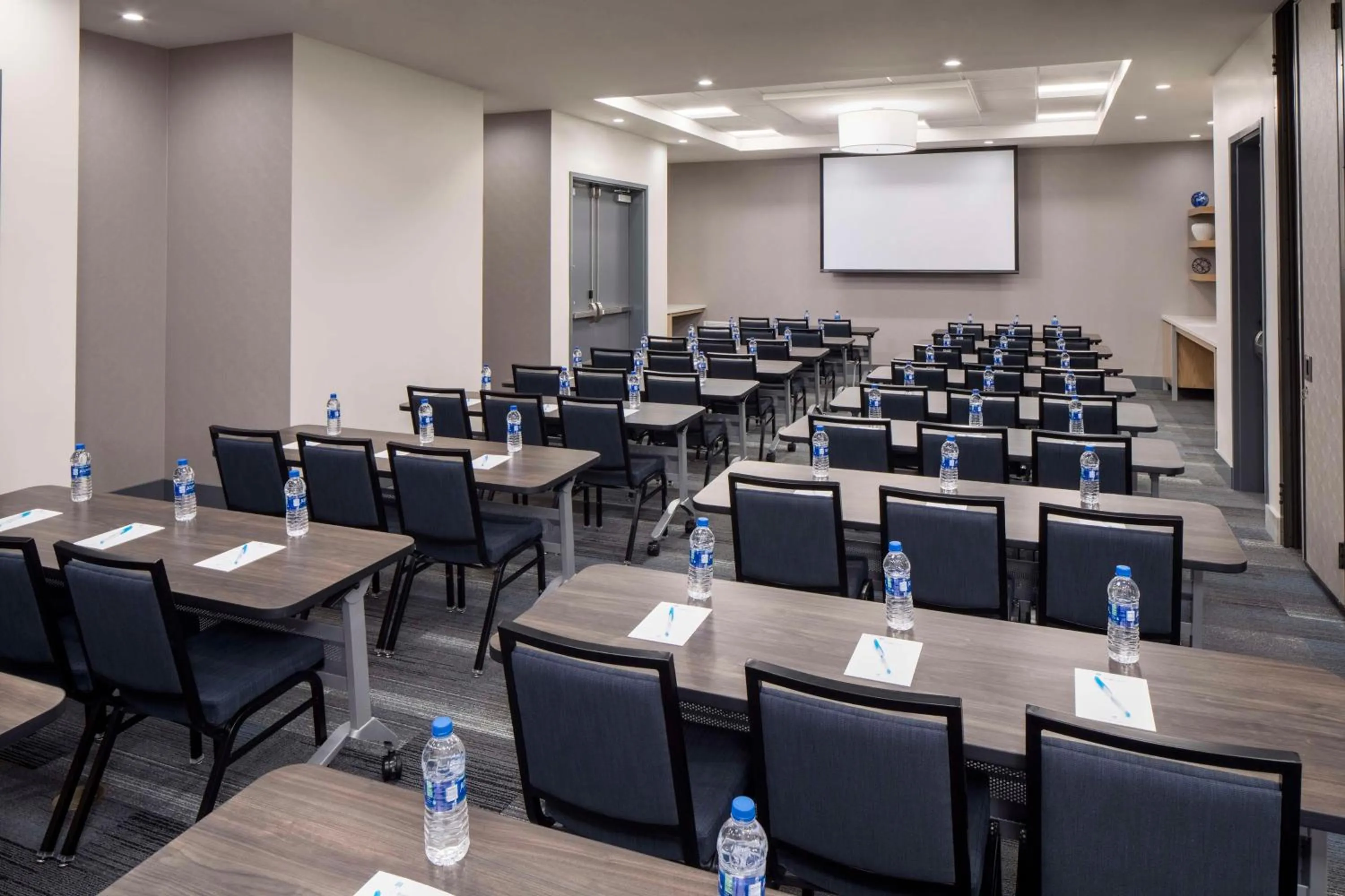 Meeting/conference room in Hyatt House Charleston/Mount Pleasant