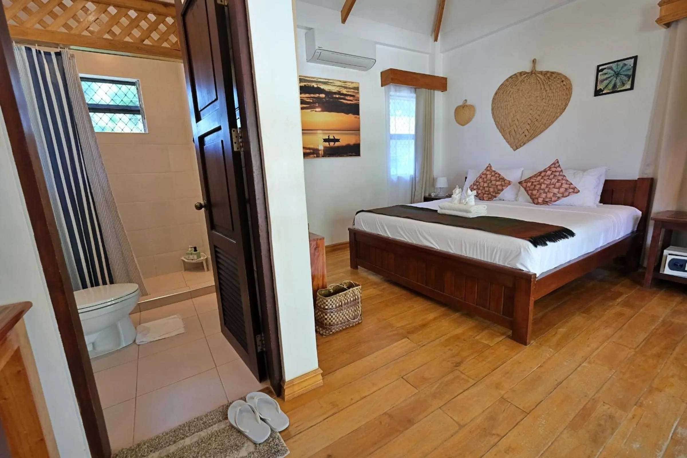 Bed in White Villas Resort