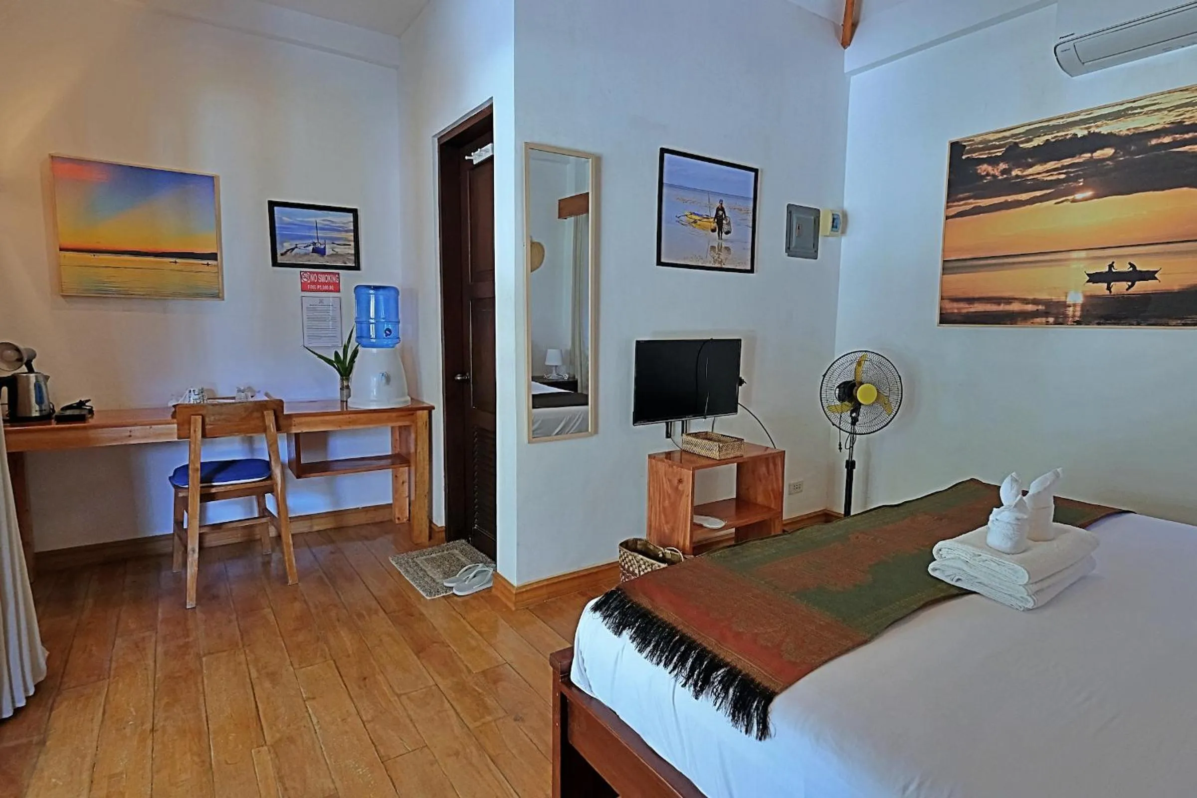 Bed in White Villas Resort