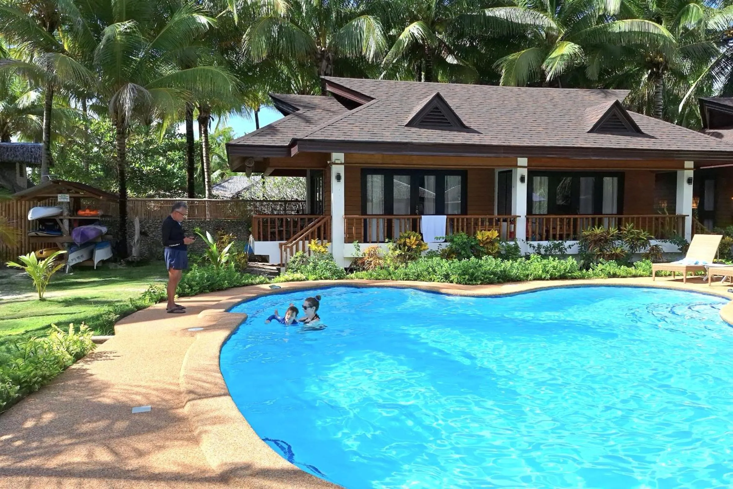 Guests in White Villas Resort