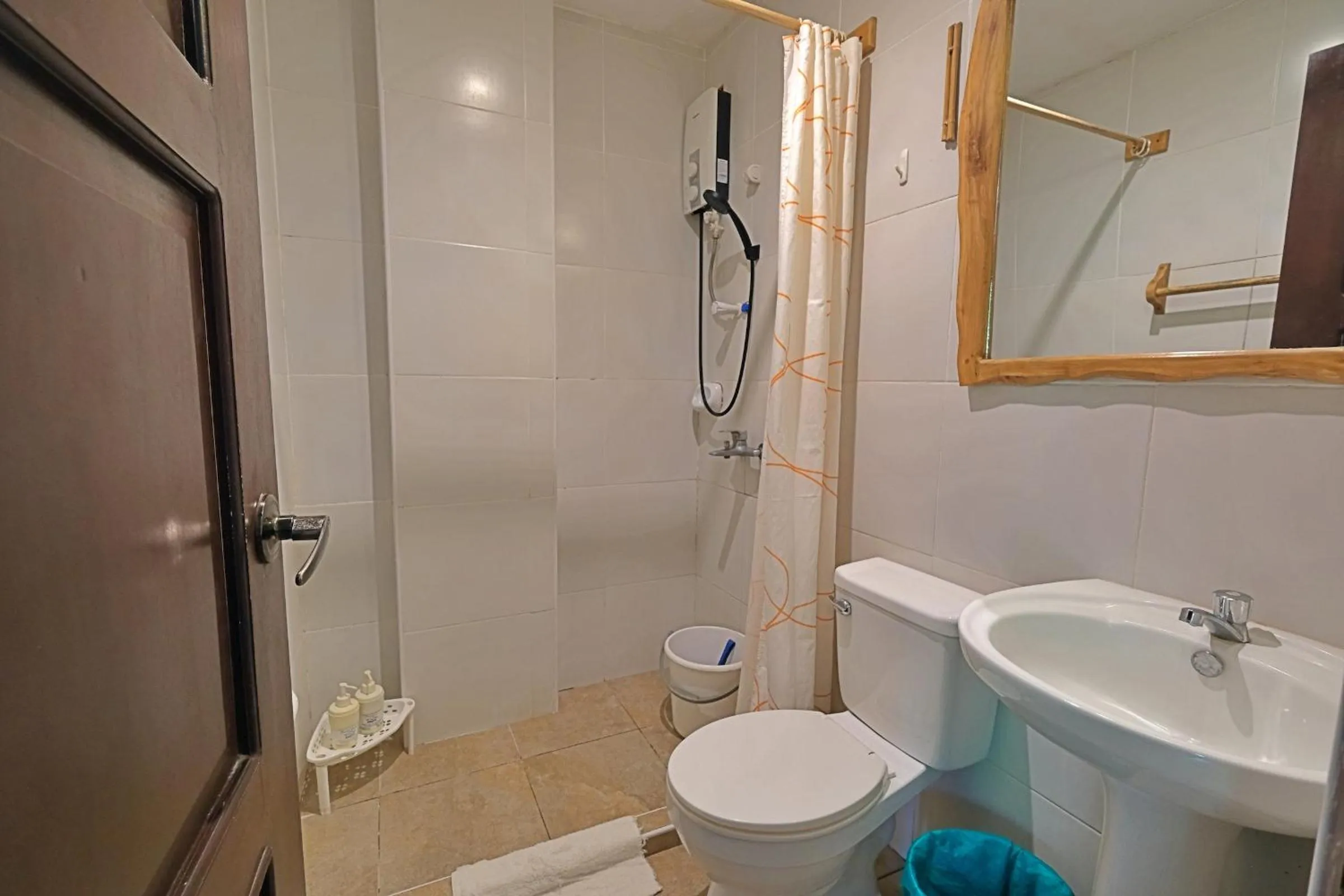 Shower in White Villas Resort