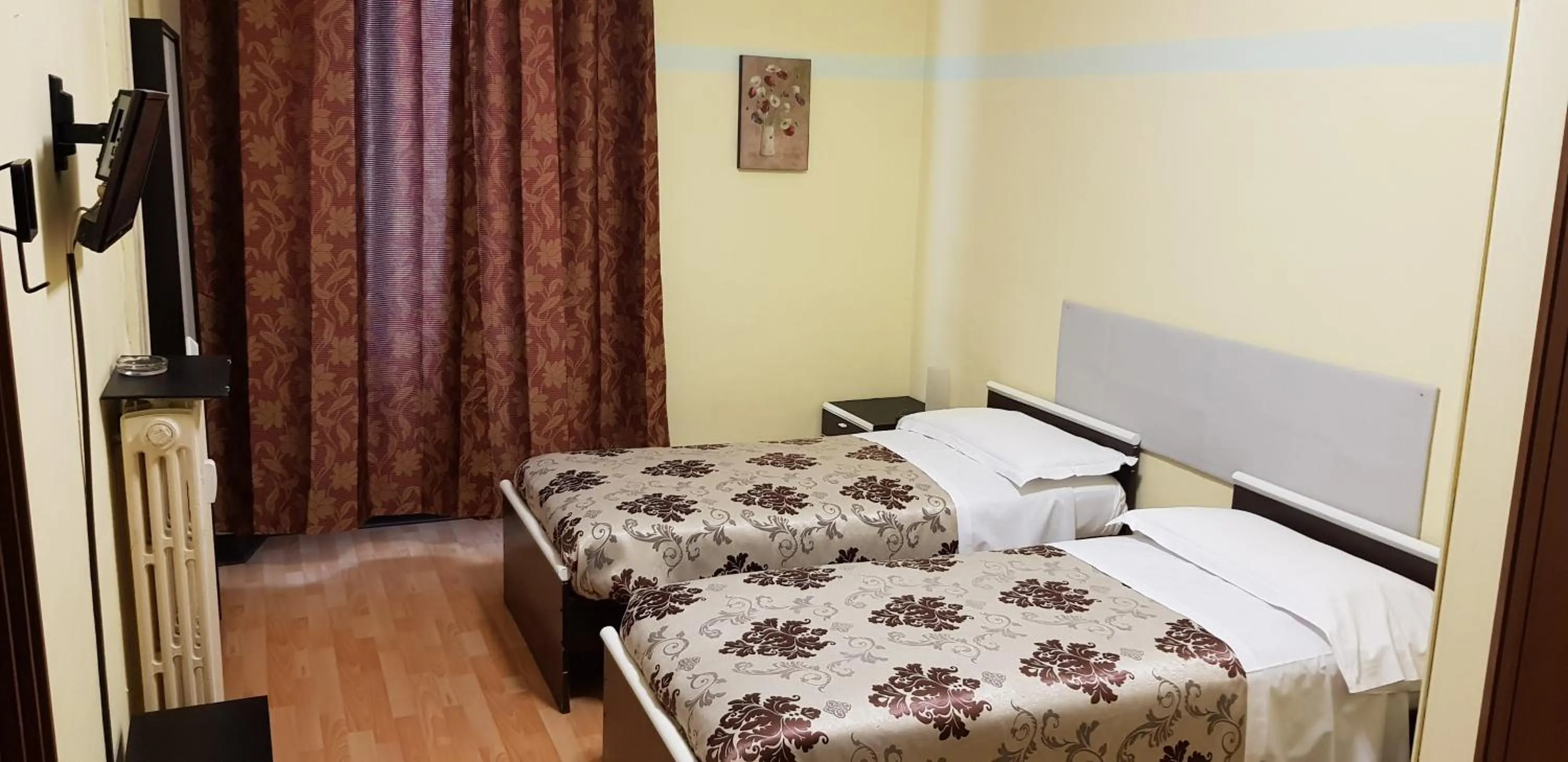 Bed in Hotel Vinzaglio