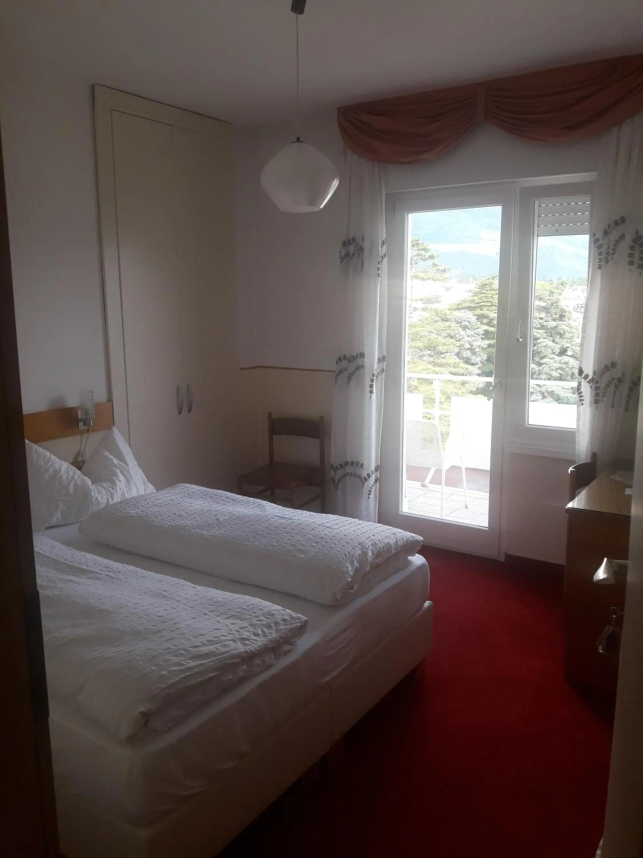 Photo of the whole room, Bed in Hotel Lux