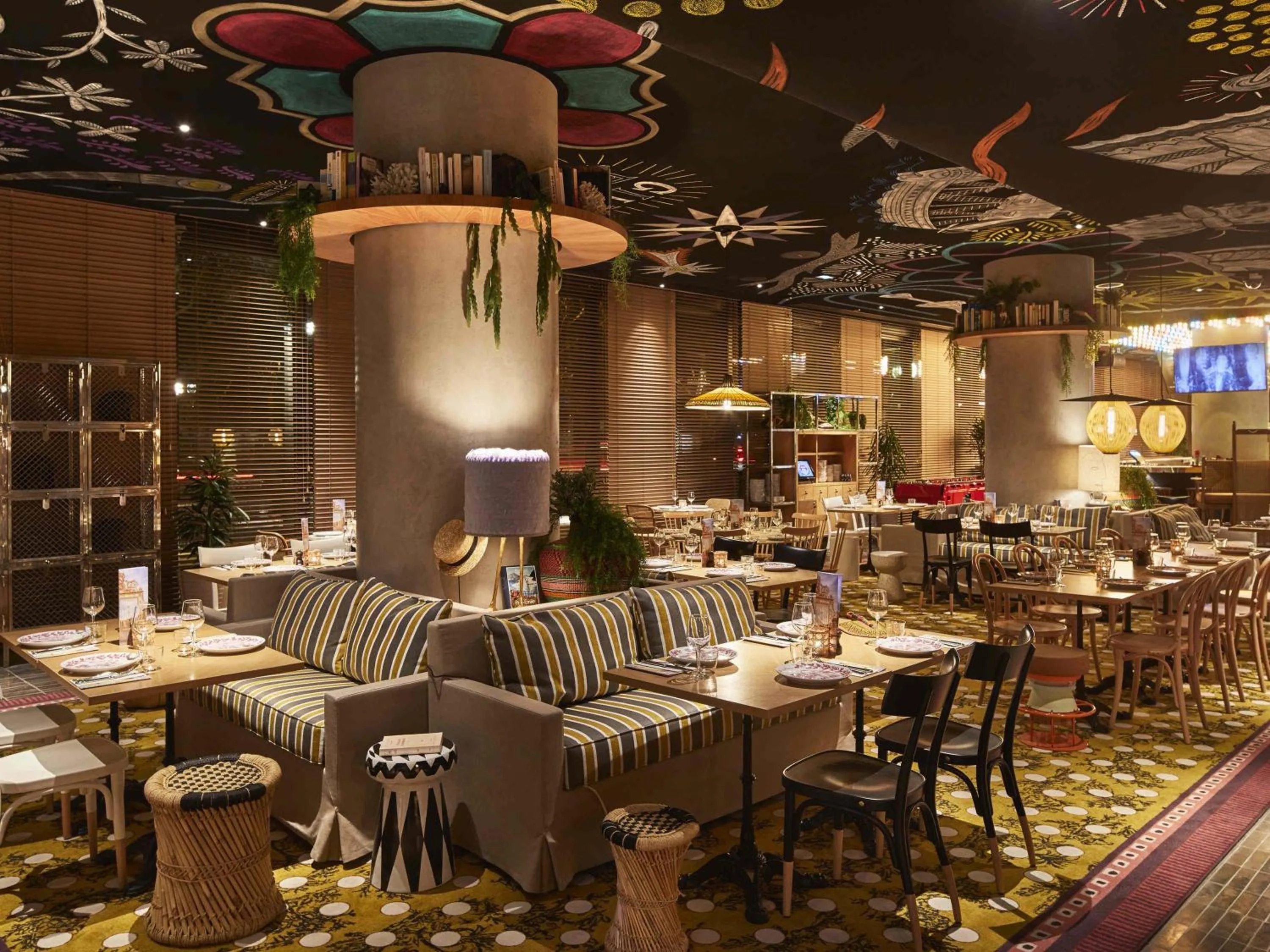 Restaurant/places to eat in Mama Shelter Paris West