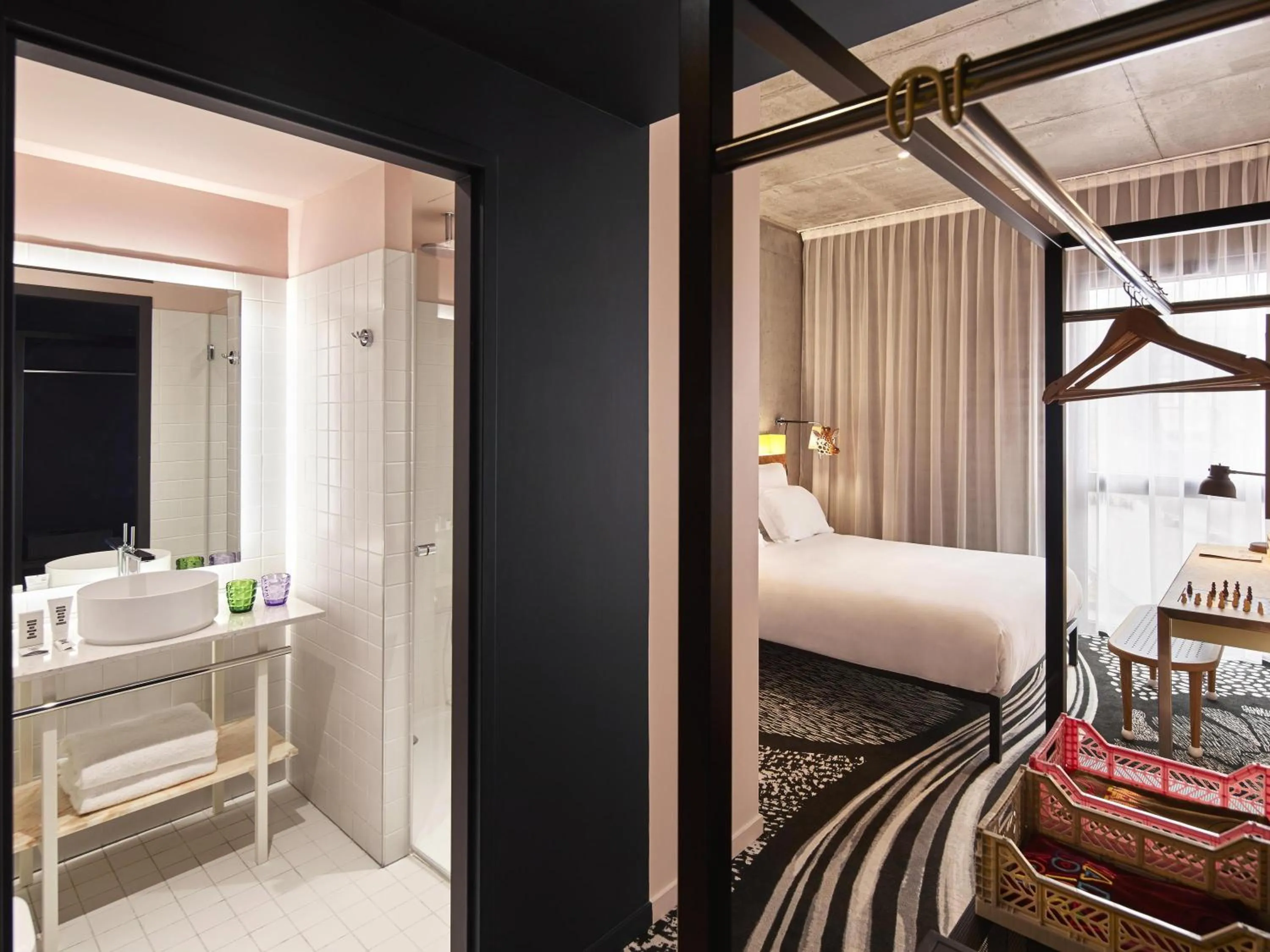 Bedroom, Bed in Mama Shelter Lille