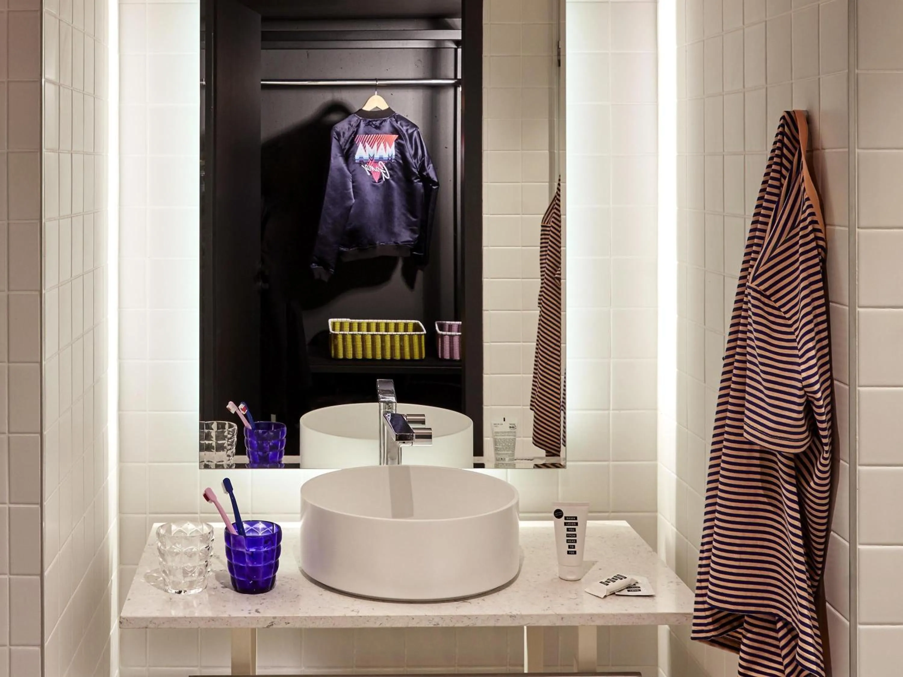 Bedroom in Mama Shelter Lille