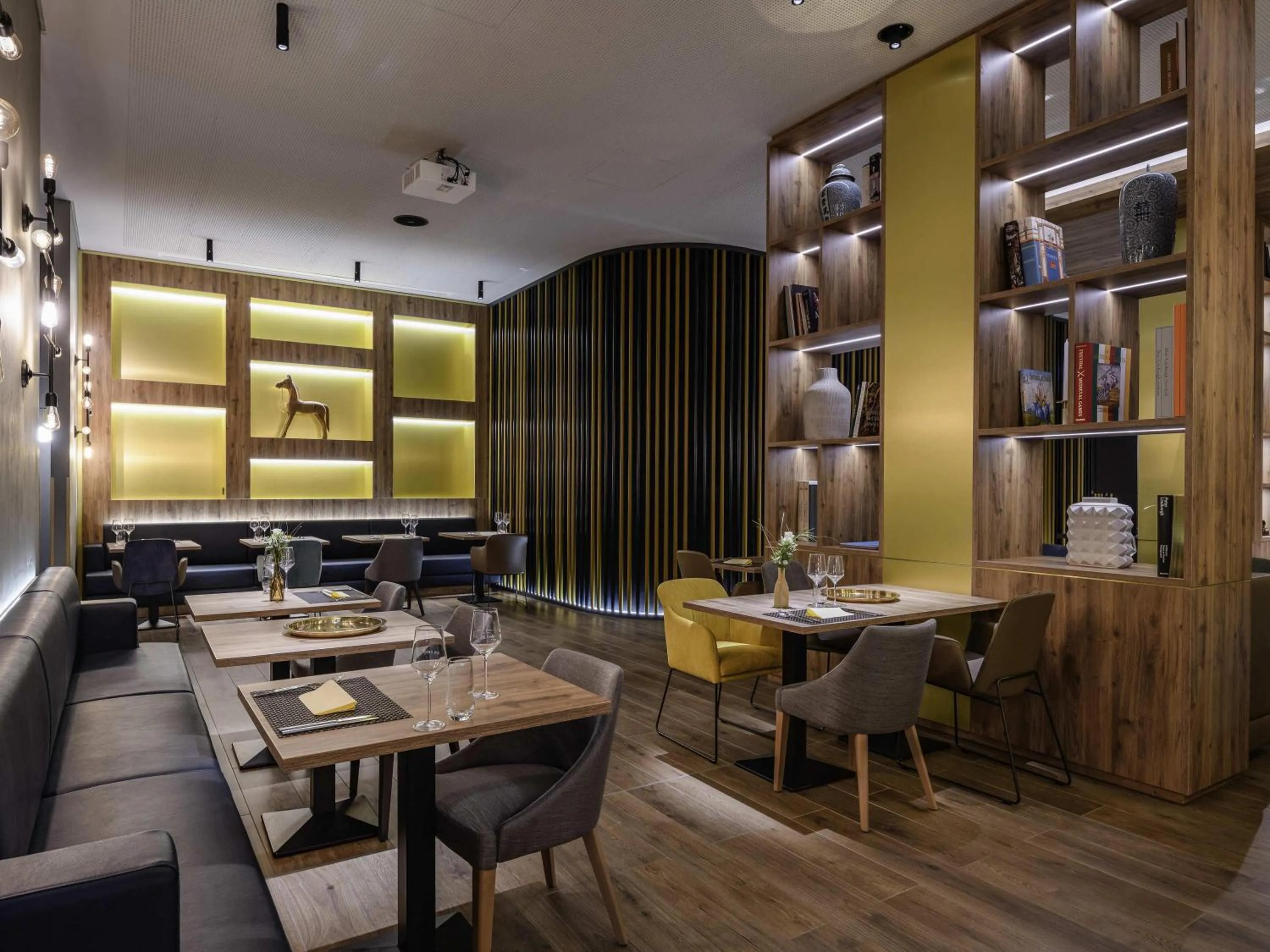 Property building in Novotel Regensburg Zentrum