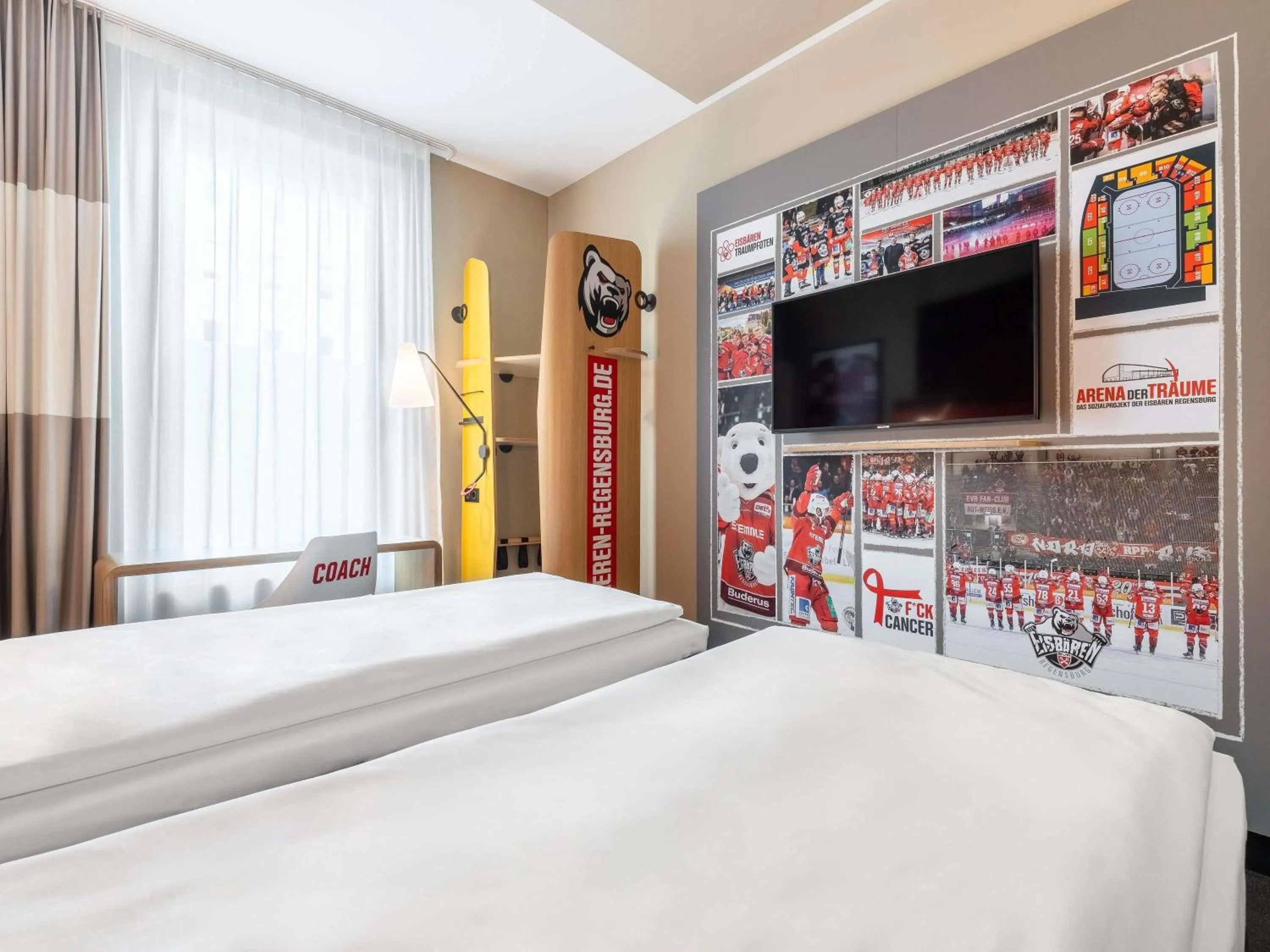 Bedroom, Bed in ibis Regensburg Zentrum