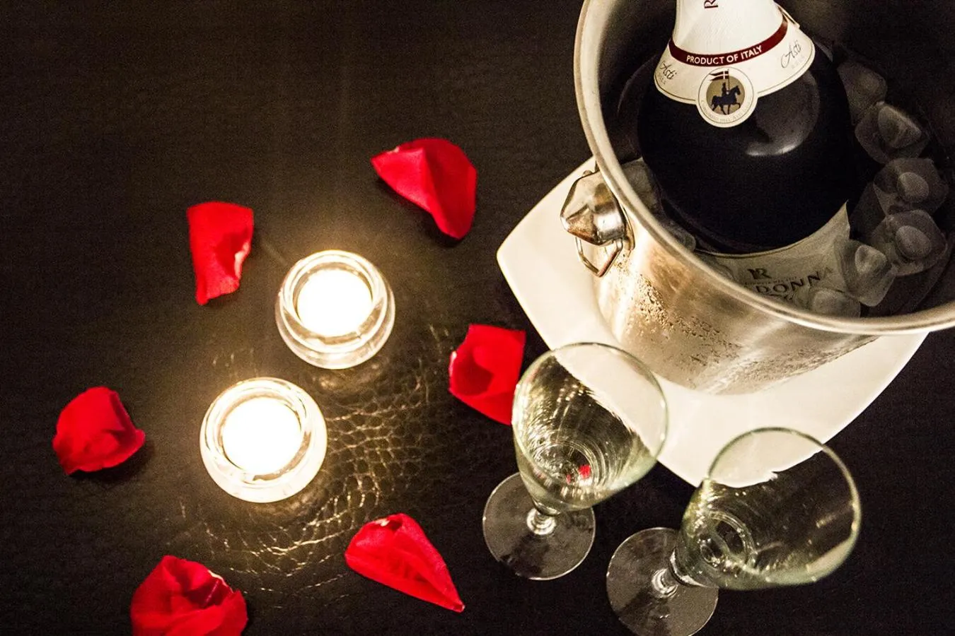 Food and drinks in Sunec Hotel