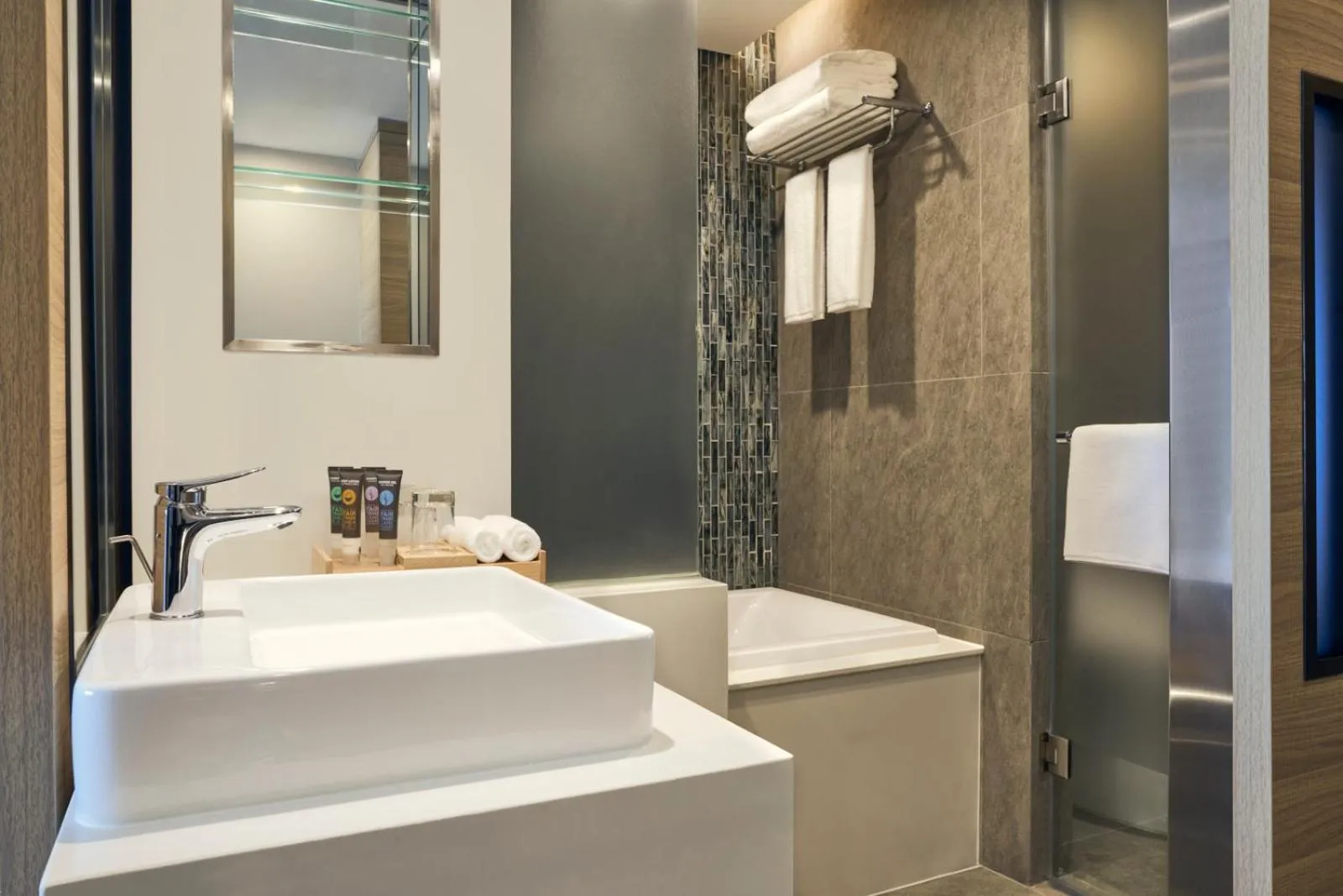 Bathroom in Novotel Hanoi Thai Ha