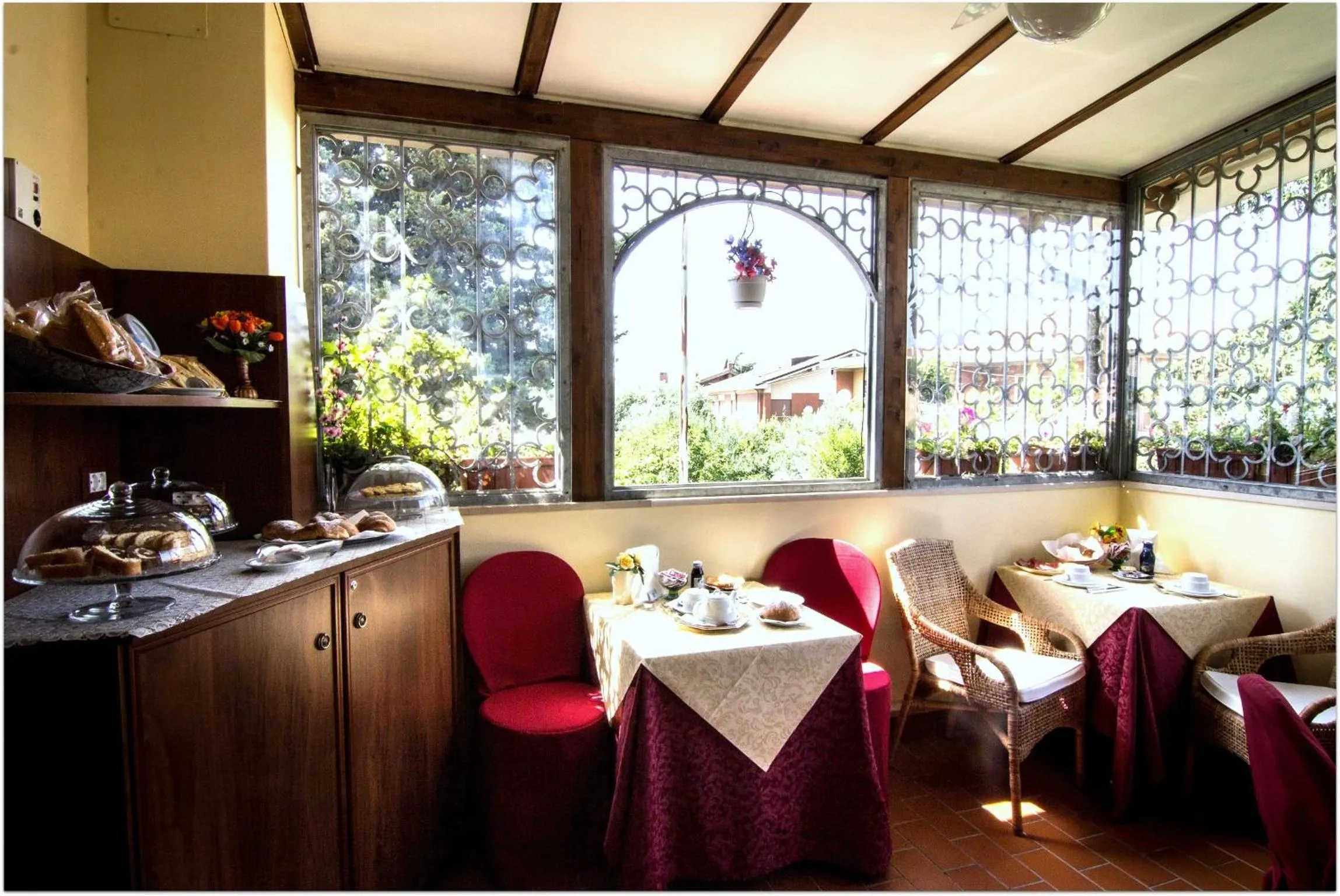 Restaurant/places to eat in B&B Degli Amici