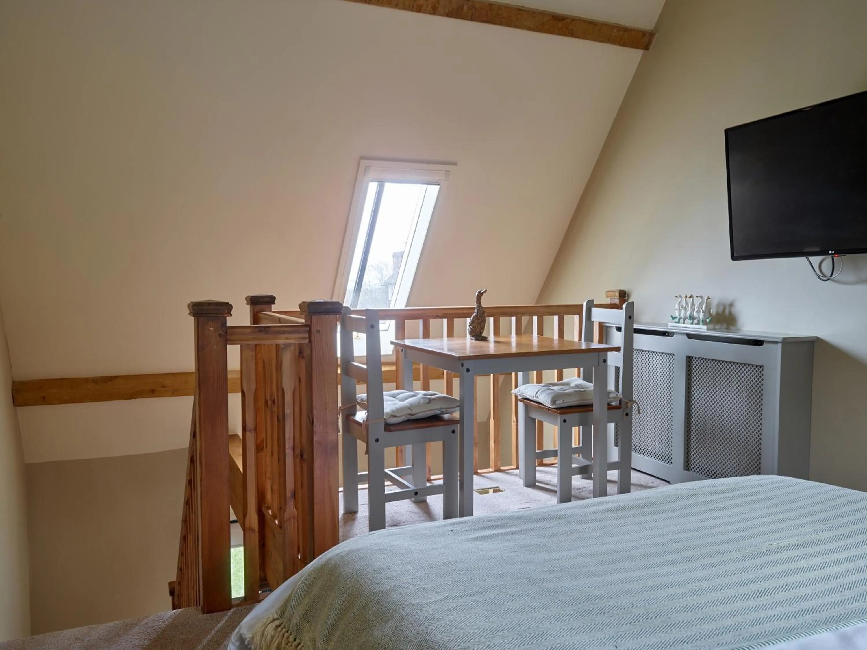 sunbed, Bunk Bed in The Plough Inn