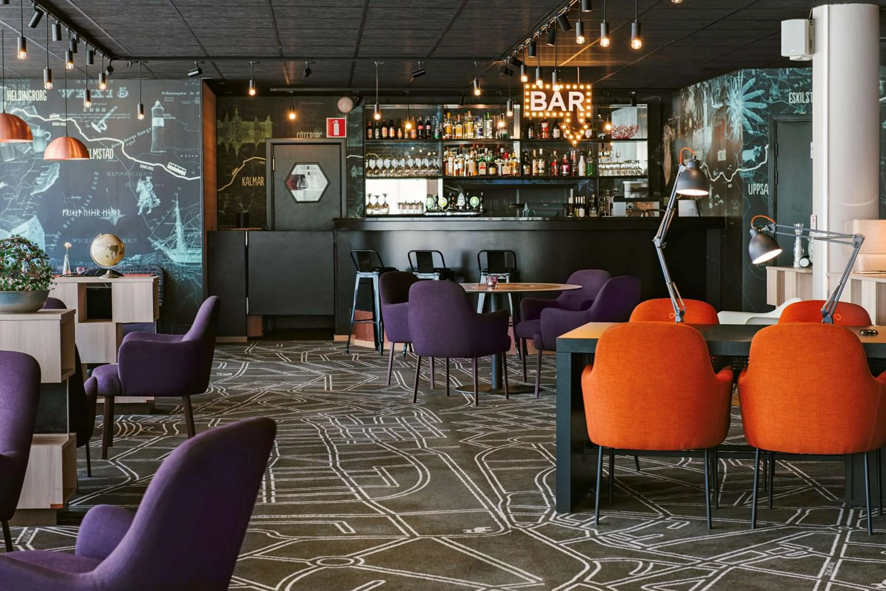 Restaurant/places to eat in Scandic Kungens Kurva