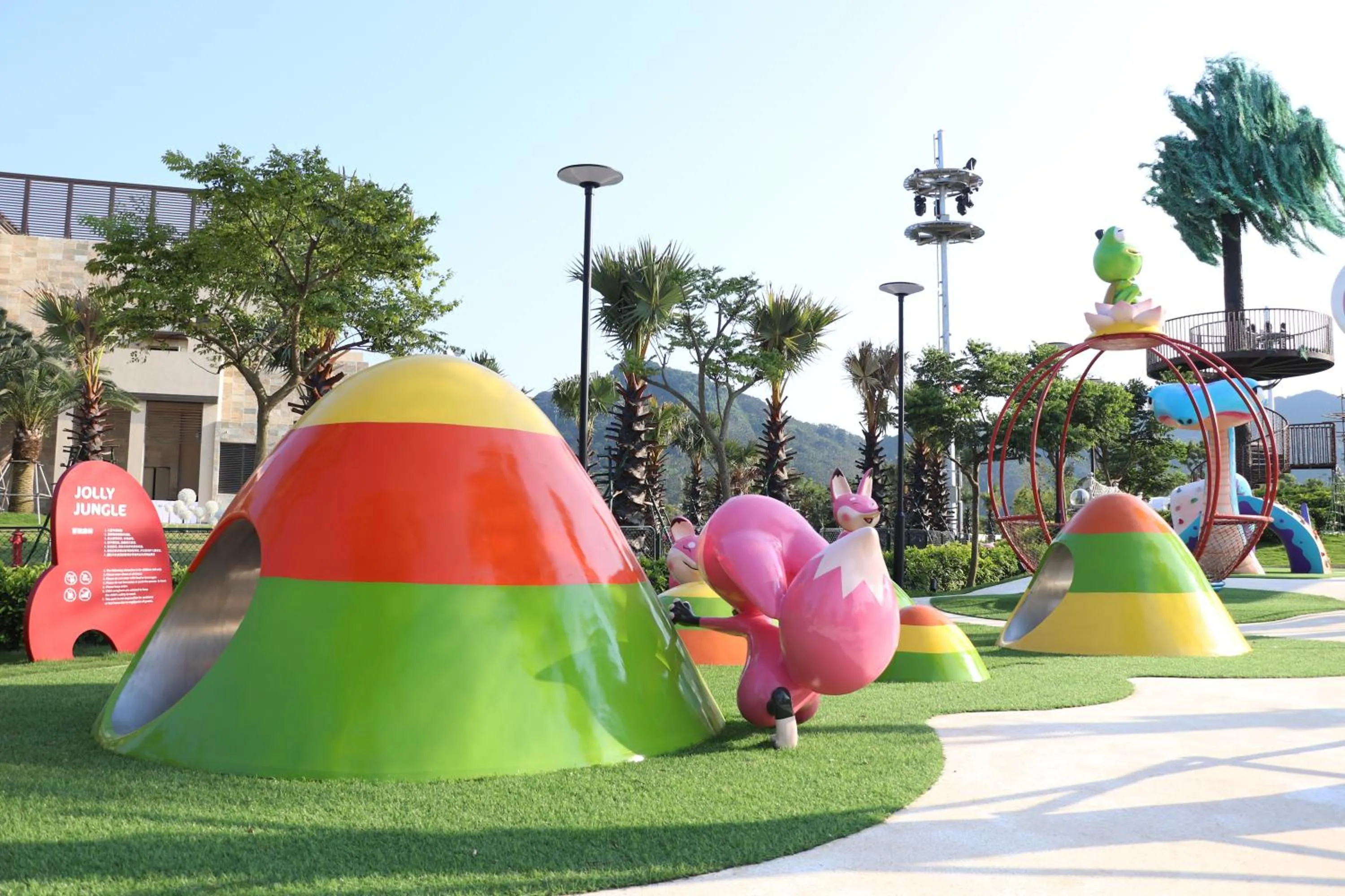 Decorative detail in Holiday Inn Resort Qionghai Guantang by IHG